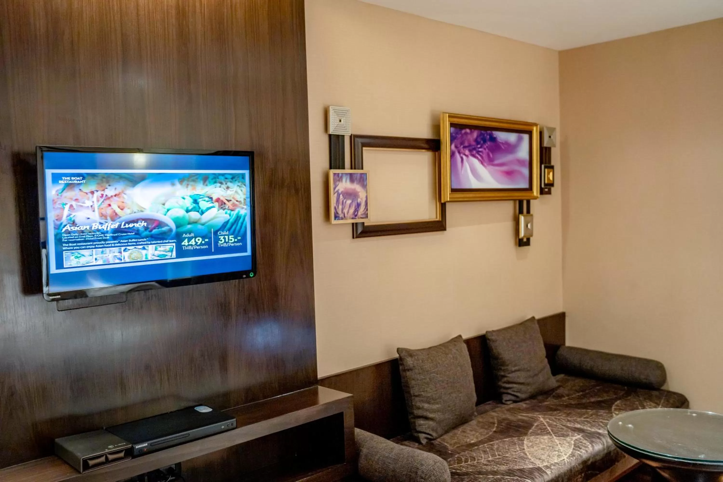 TV and multimedia in A-ONE Pattaya Beach Resort