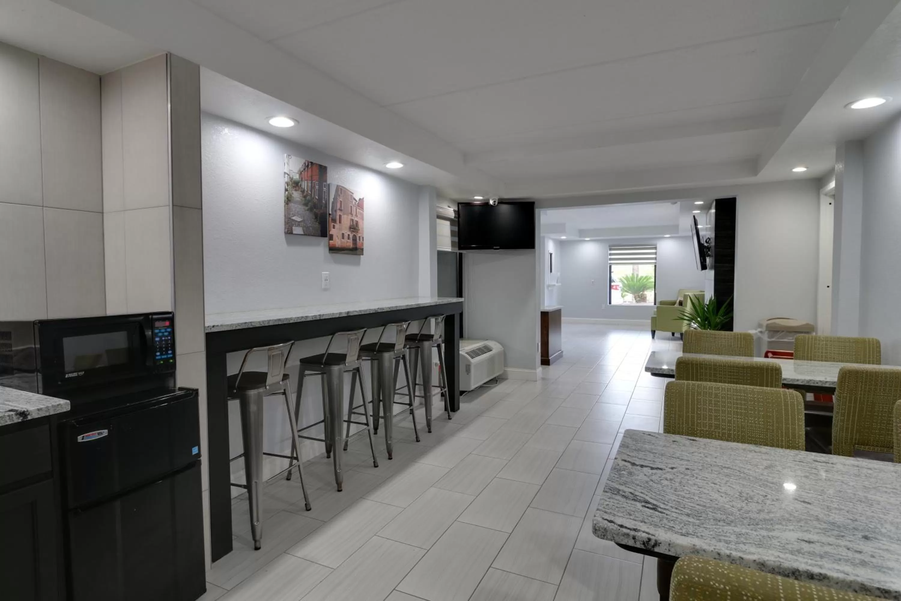 Breakfast in Baymont by Wyndham Ridgeland I-95