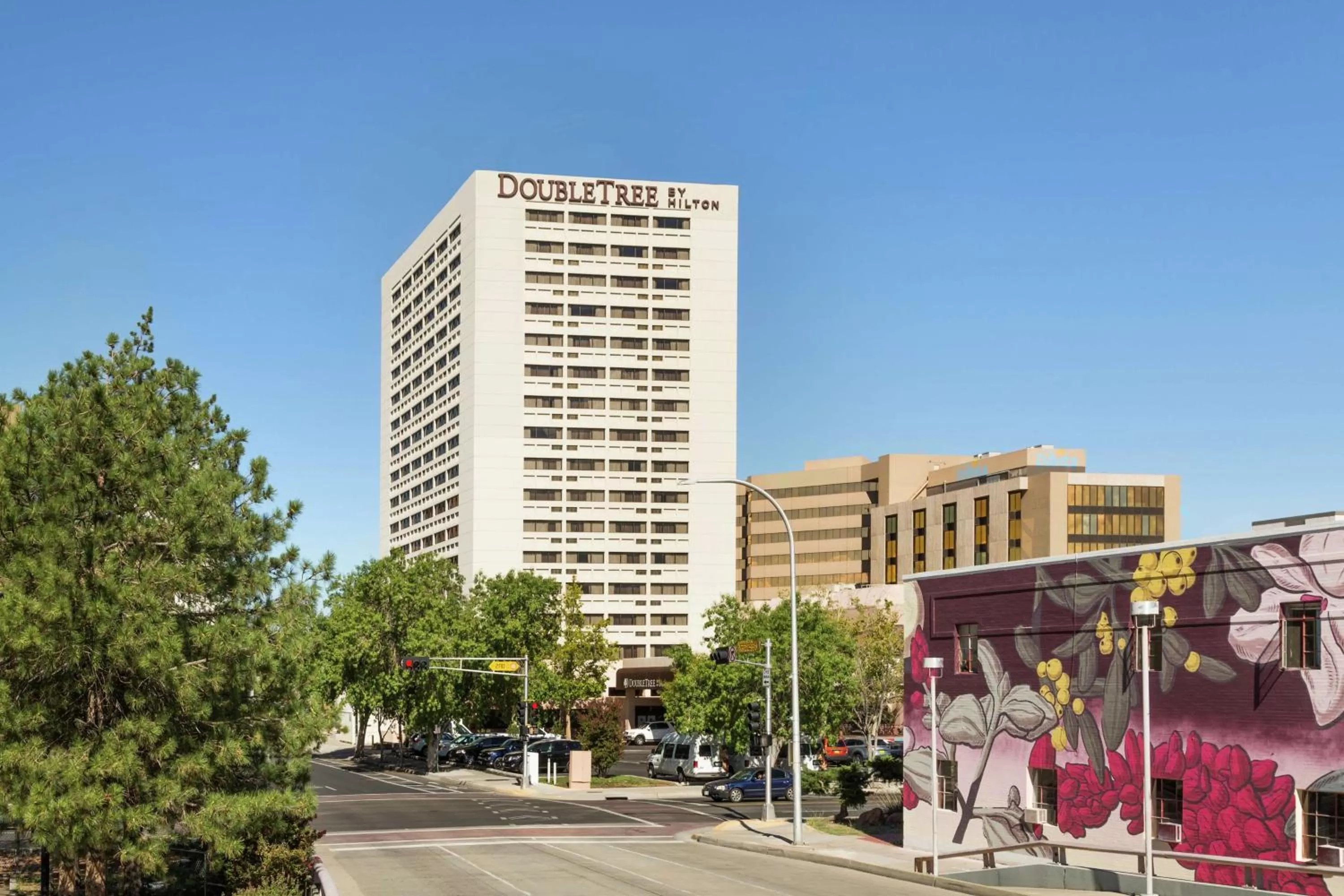 Property building in DoubleTree by Hilton Hotel Albuquerque