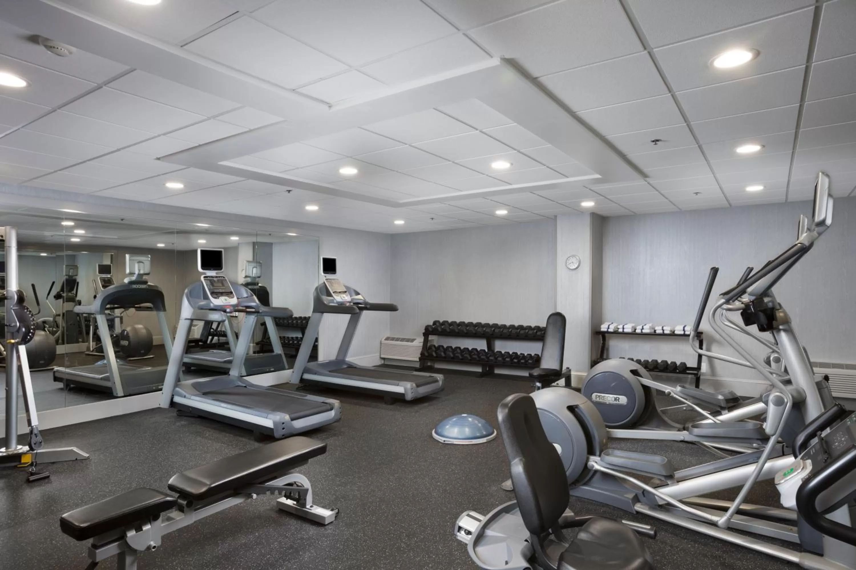 Fitness centre/facilities in Holiday Inn Johnson City by IHG