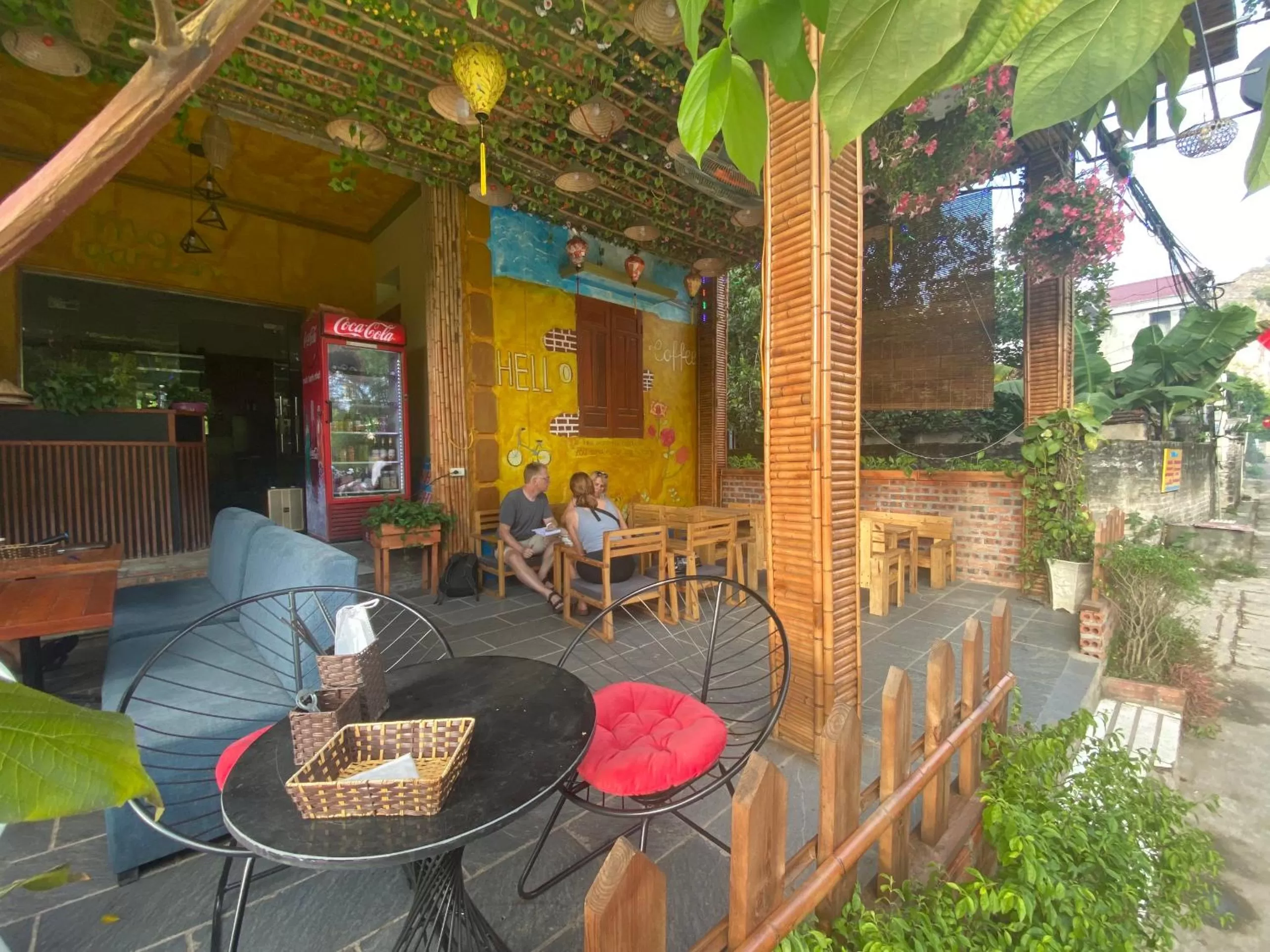Seating area, Restaurant/Places to Eat in Trang An Moon Garden Homestay
