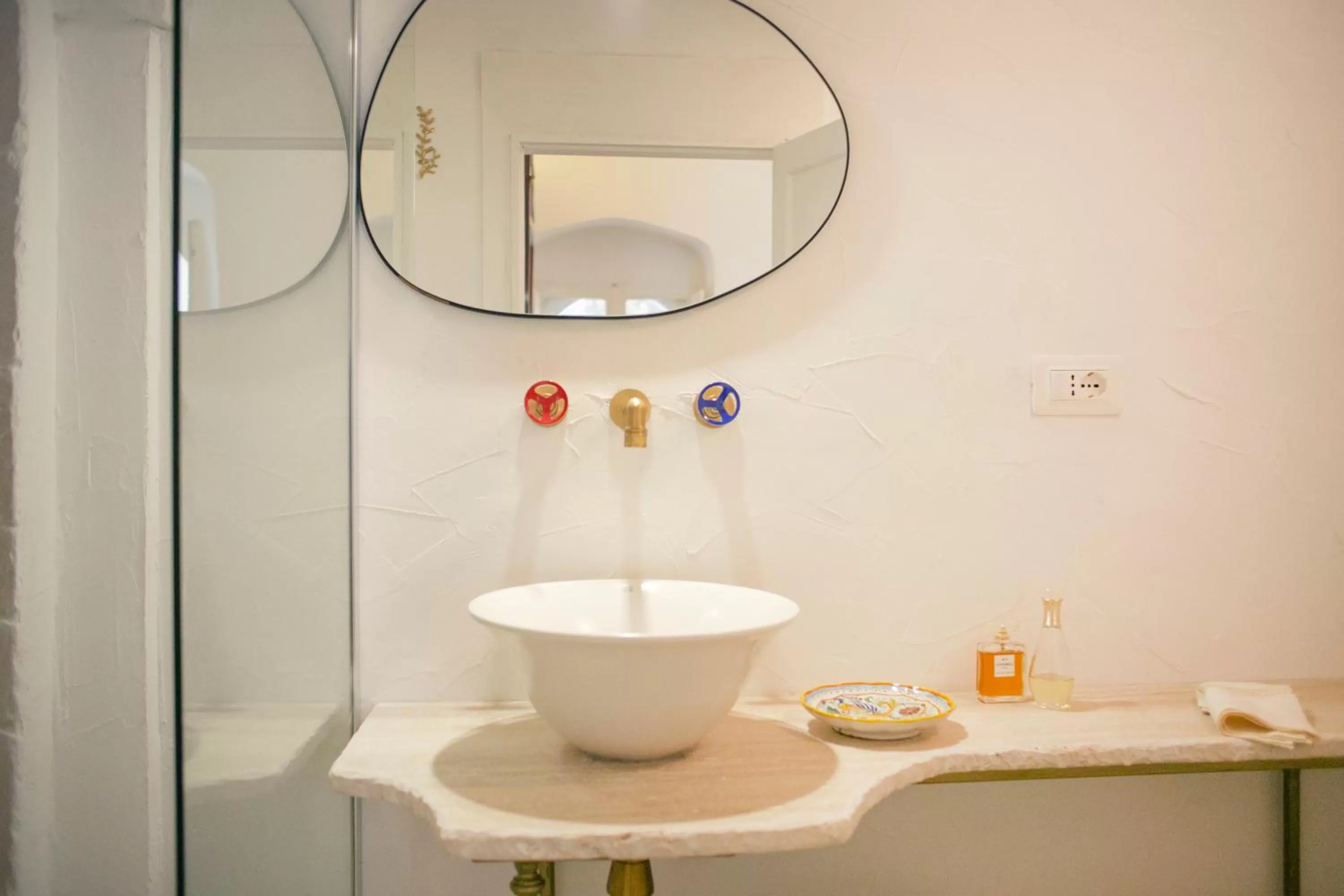 Bathroom in dimore di portadibasso