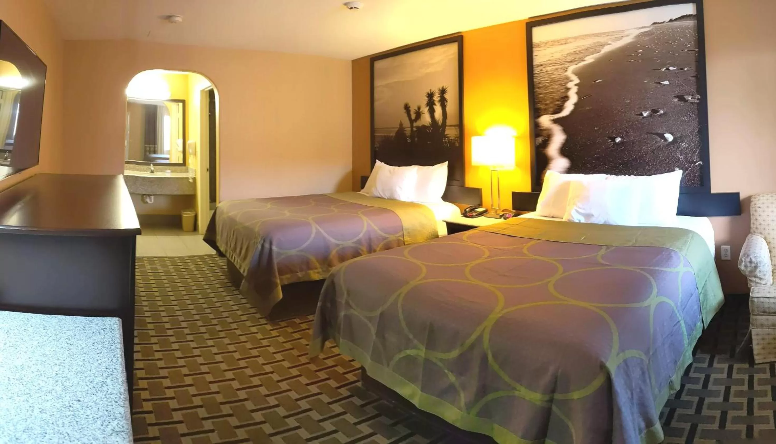 Photo of the whole room in Super 8 by Wyndham Willowbrook Houston