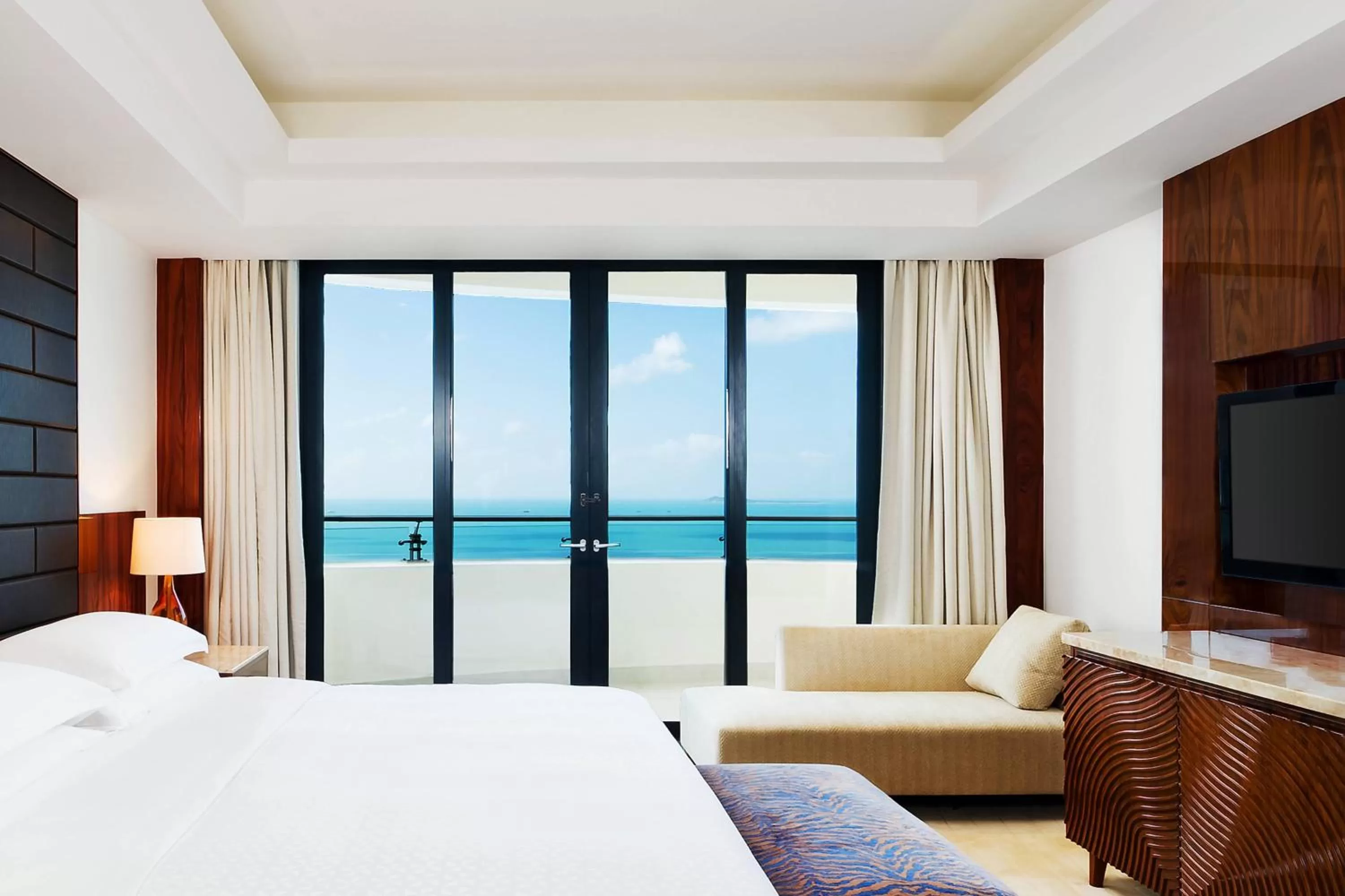 Bedroom, Bed in Four Points by Sheraton Hainan, Sanya