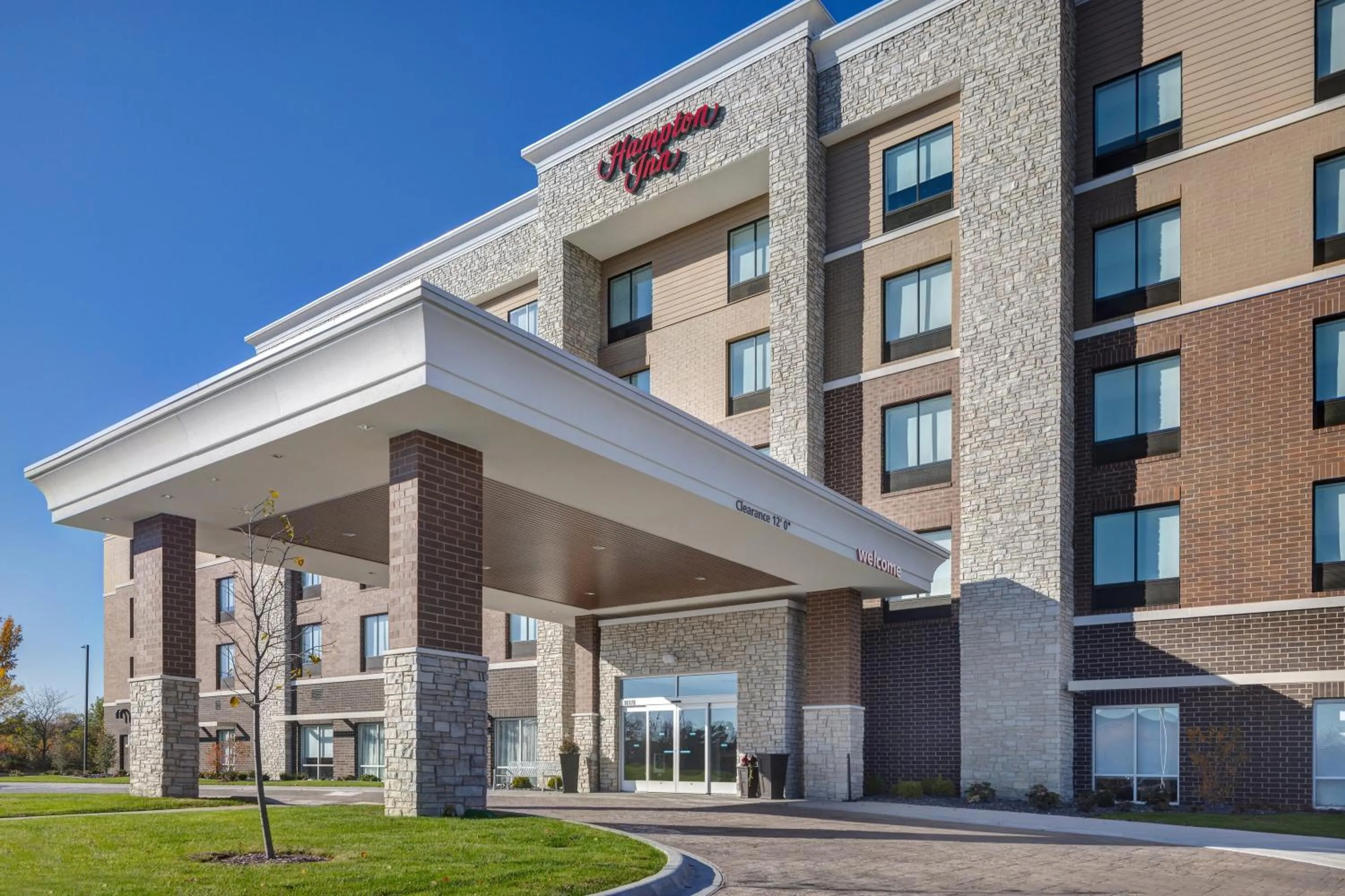 Property building in Hampton Inn Chicago Orland Park