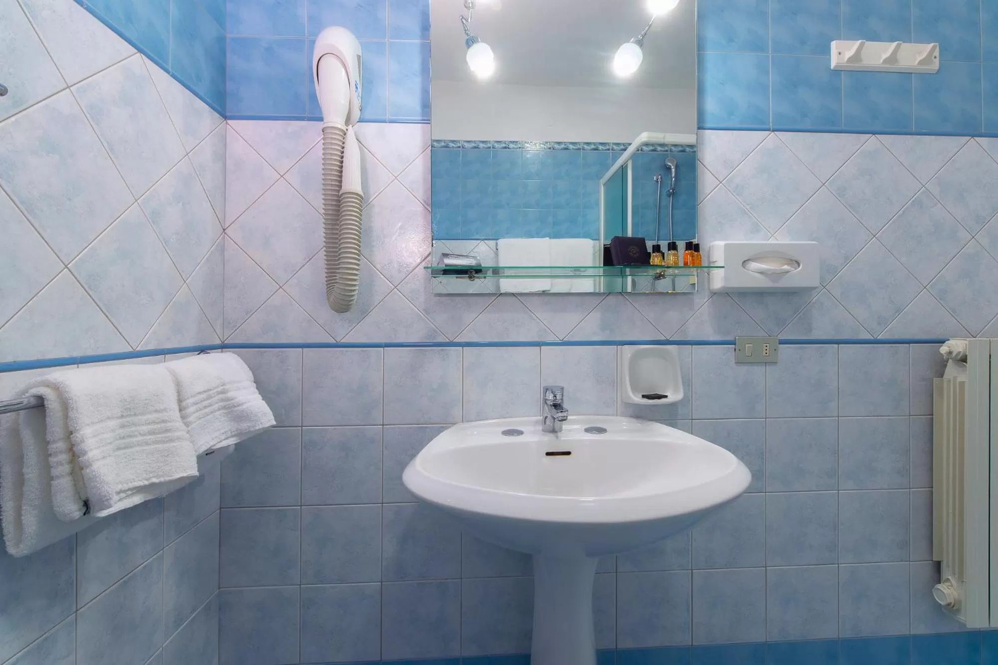 Bathroom in CDH Hotel Modena