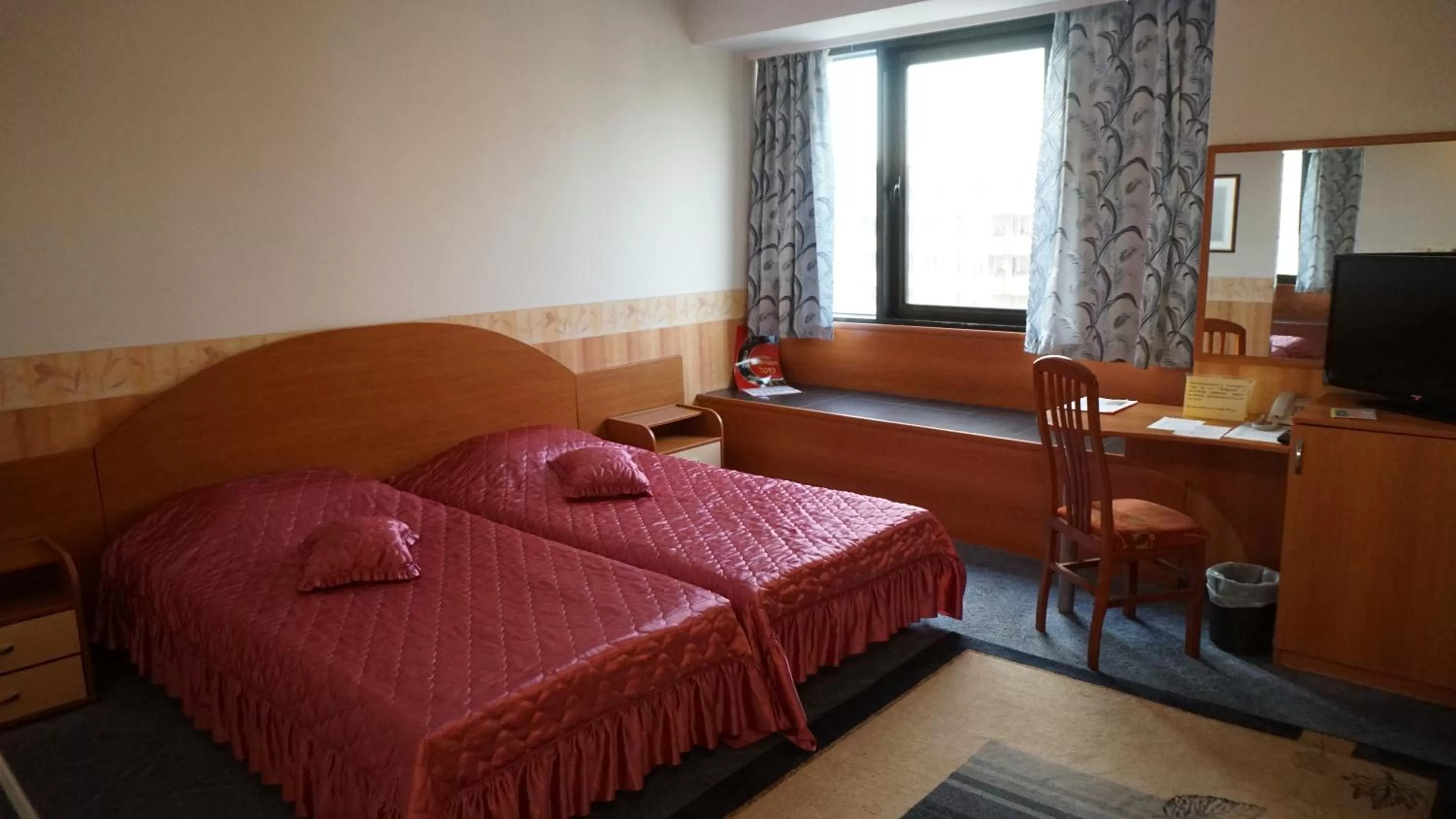 Photo of the whole room, Bed in Hotel Dobrudja