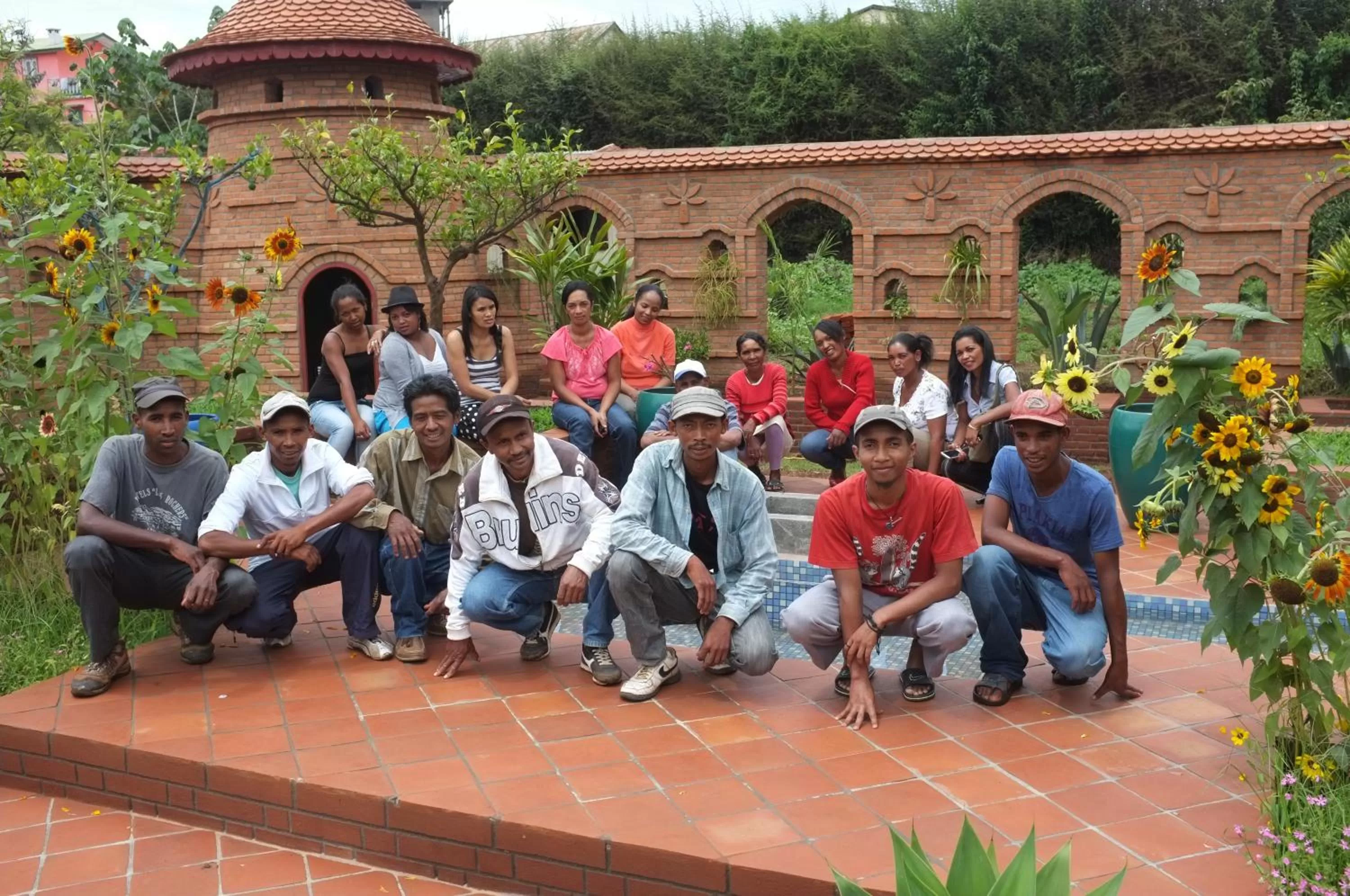 Children in Eco Lodge Les Chambres Du Voyageur