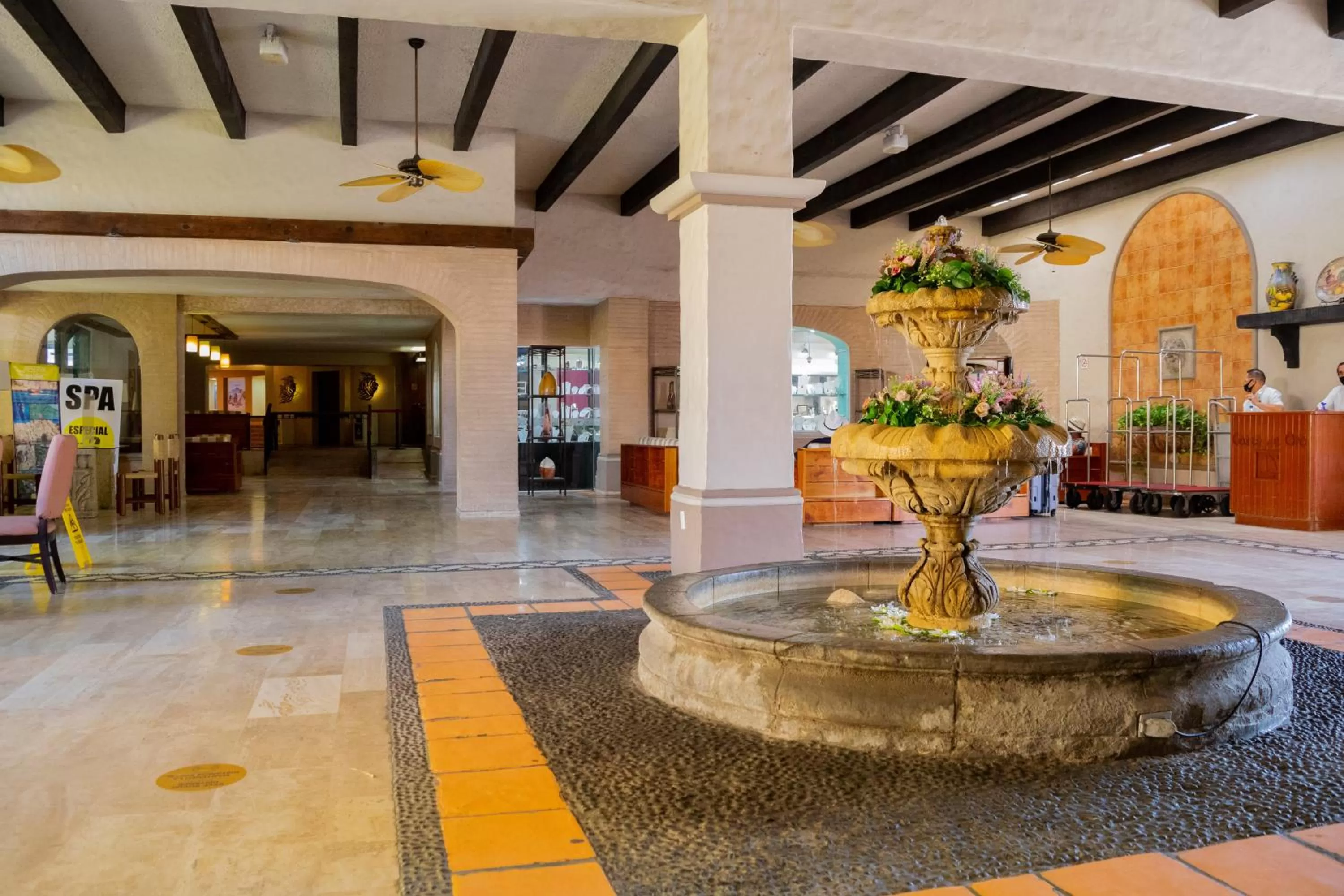Lobby or reception in Costa de Oro Beach Hotel