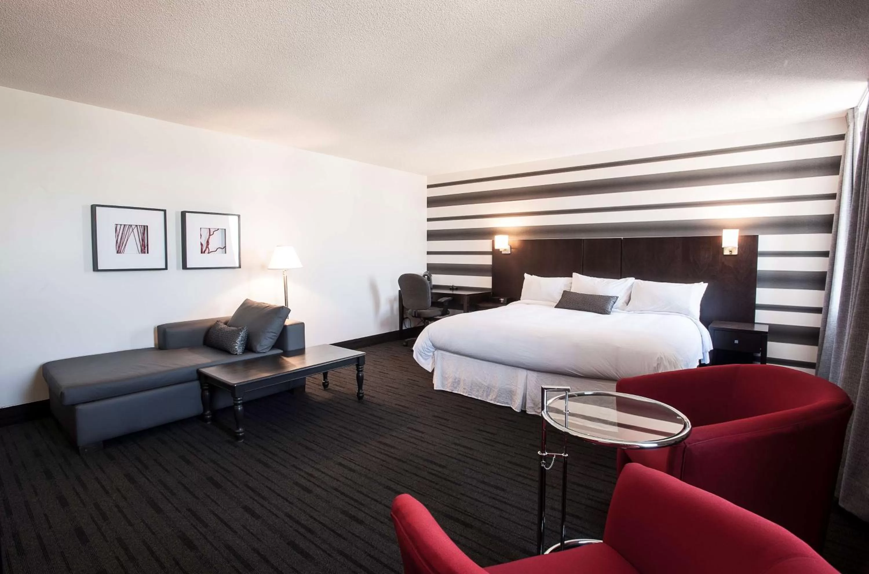 Photo of the whole room, Bed in Hôtel Albert par G5