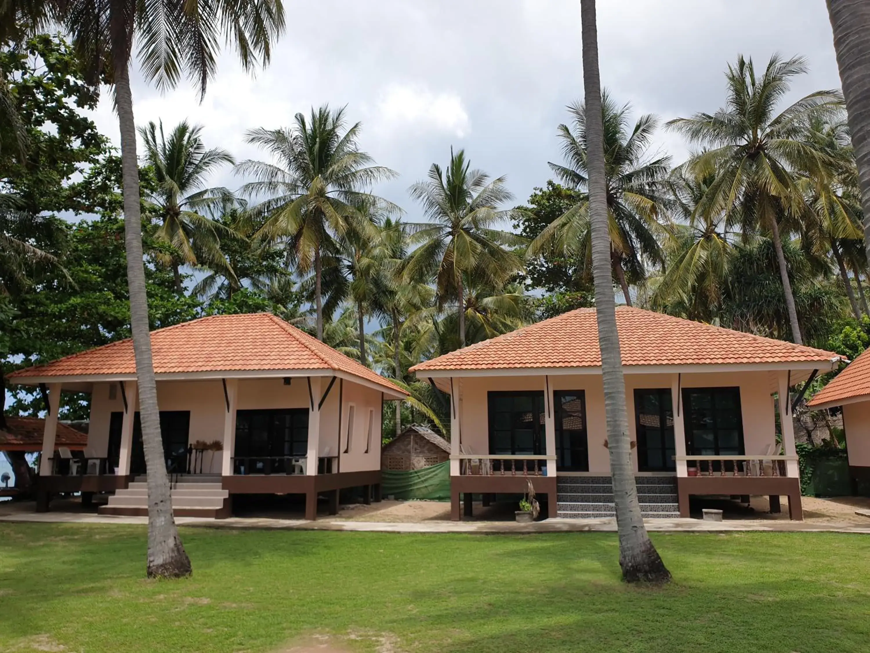 Standard Double Room with Air Condition in Lanta Family resort Standard Double Room with Air Condition in Lanta Family resort