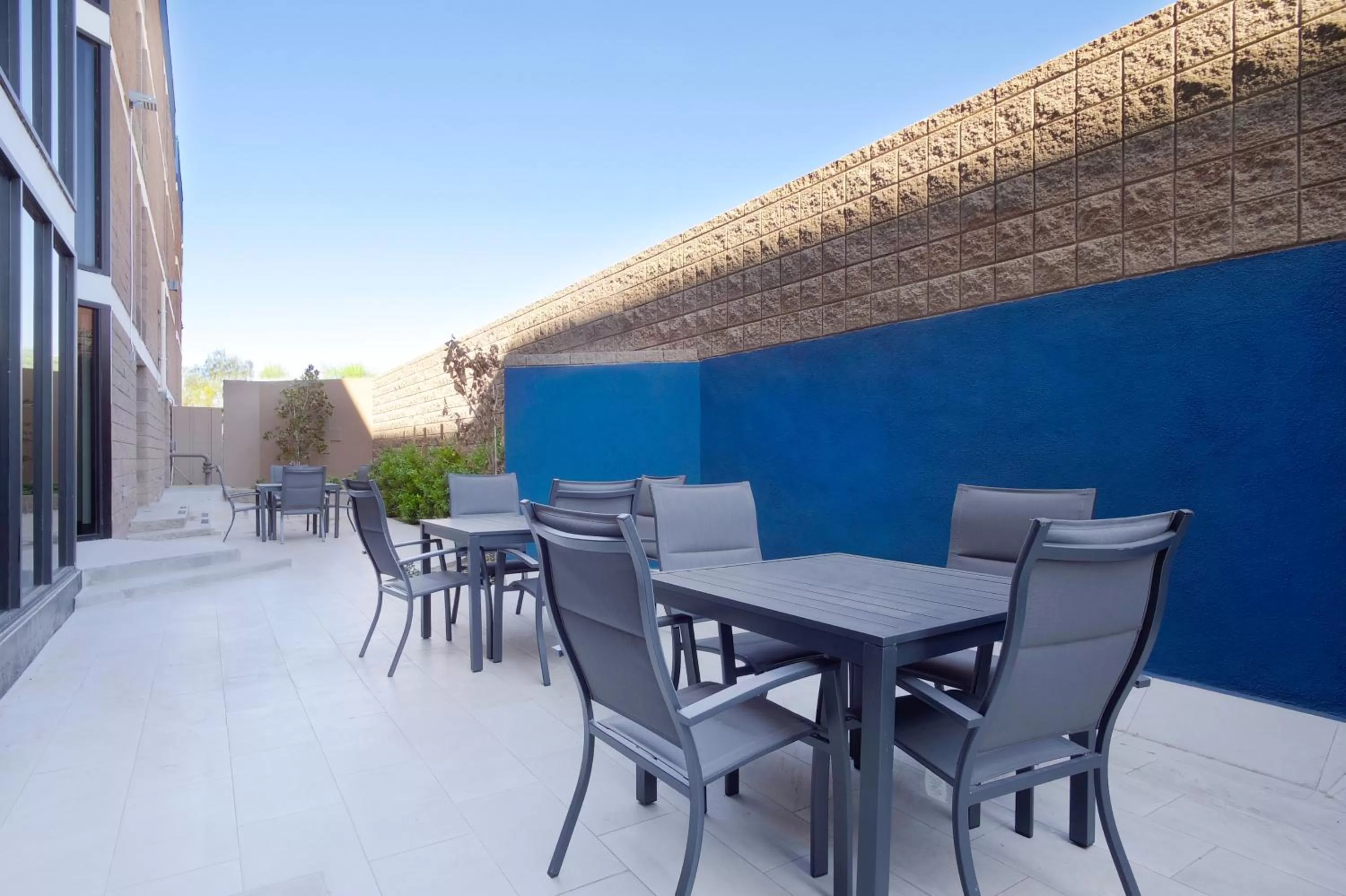 Patio in Holiday Inn Express & Suites Phoenix - Tempe by IHG