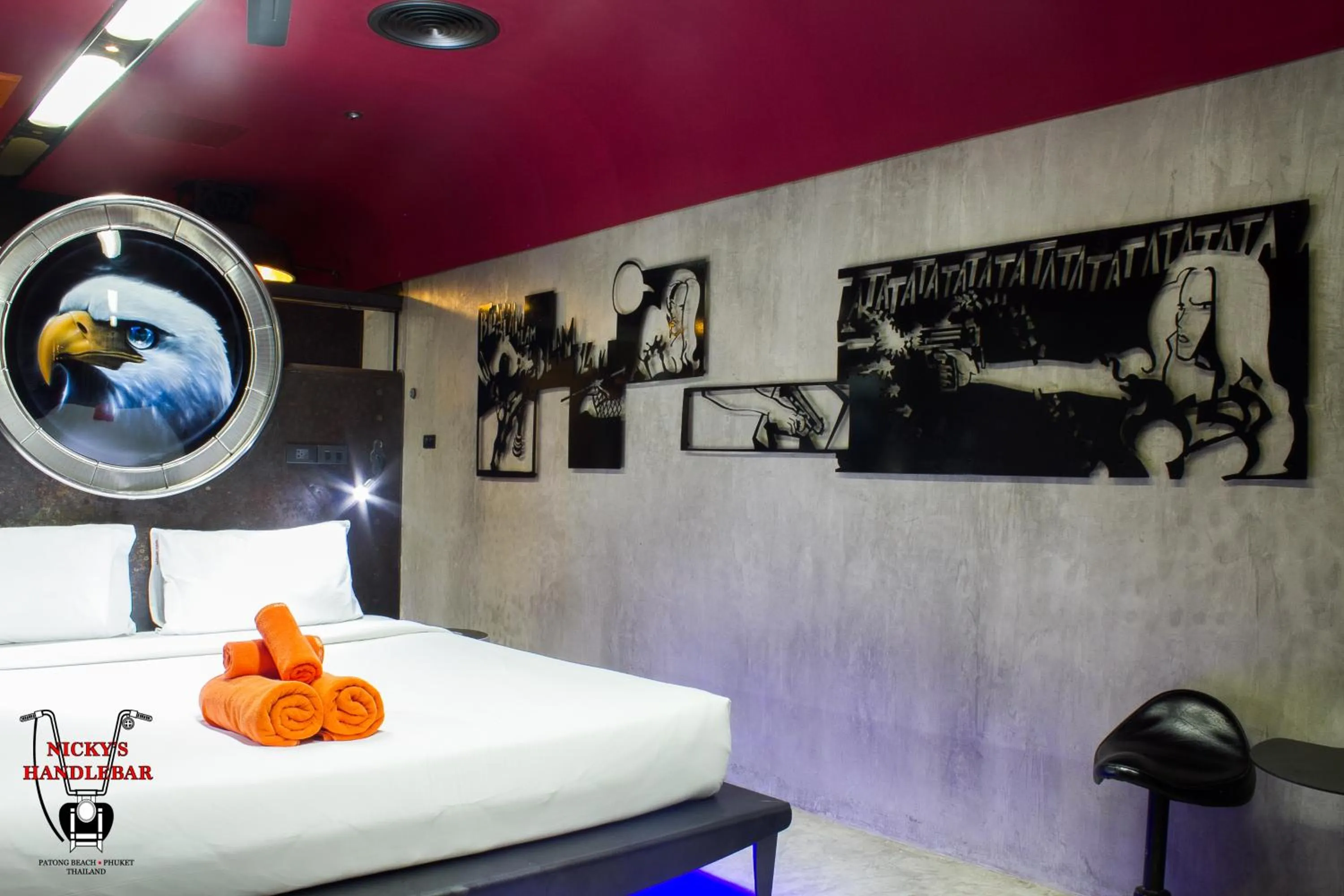 Bedroom, Bed in Nicky's Handlebar