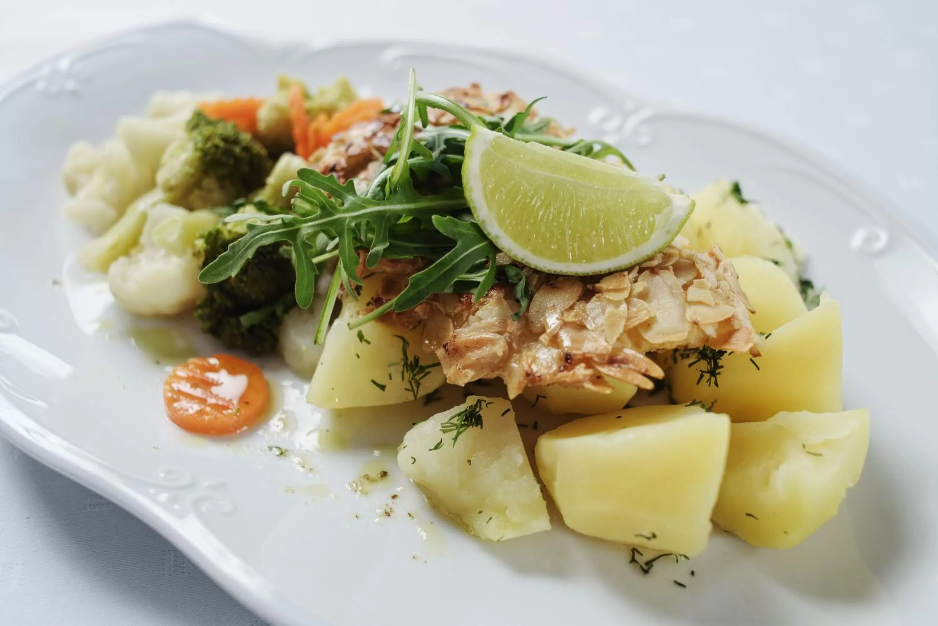 Restaurant/places to eat, Food in Lila Medical SPA