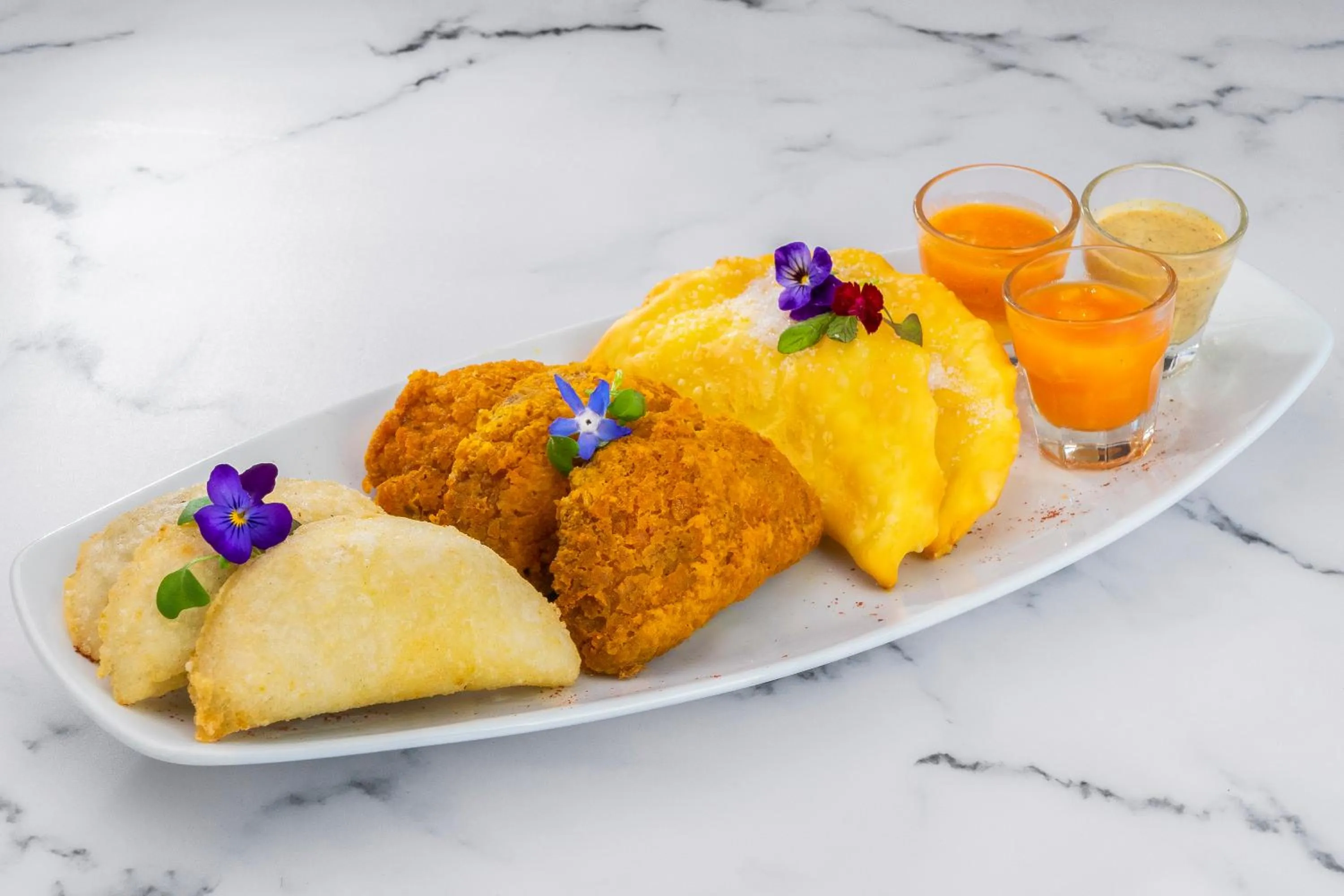 Restaurant/places to eat in Hotel Stubel Suites & Cafe