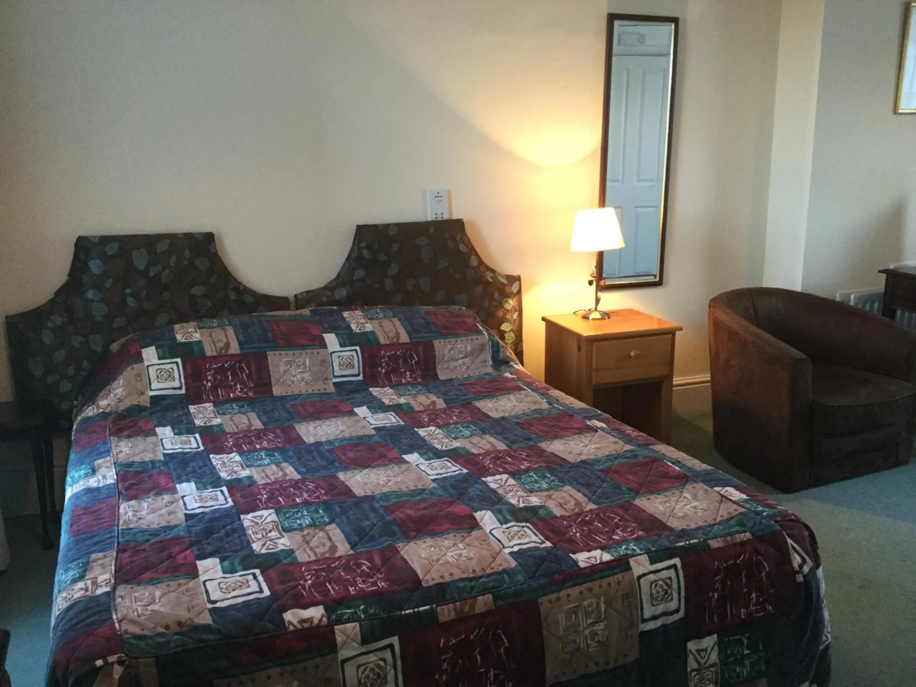 Bed in Dukes Head Inn