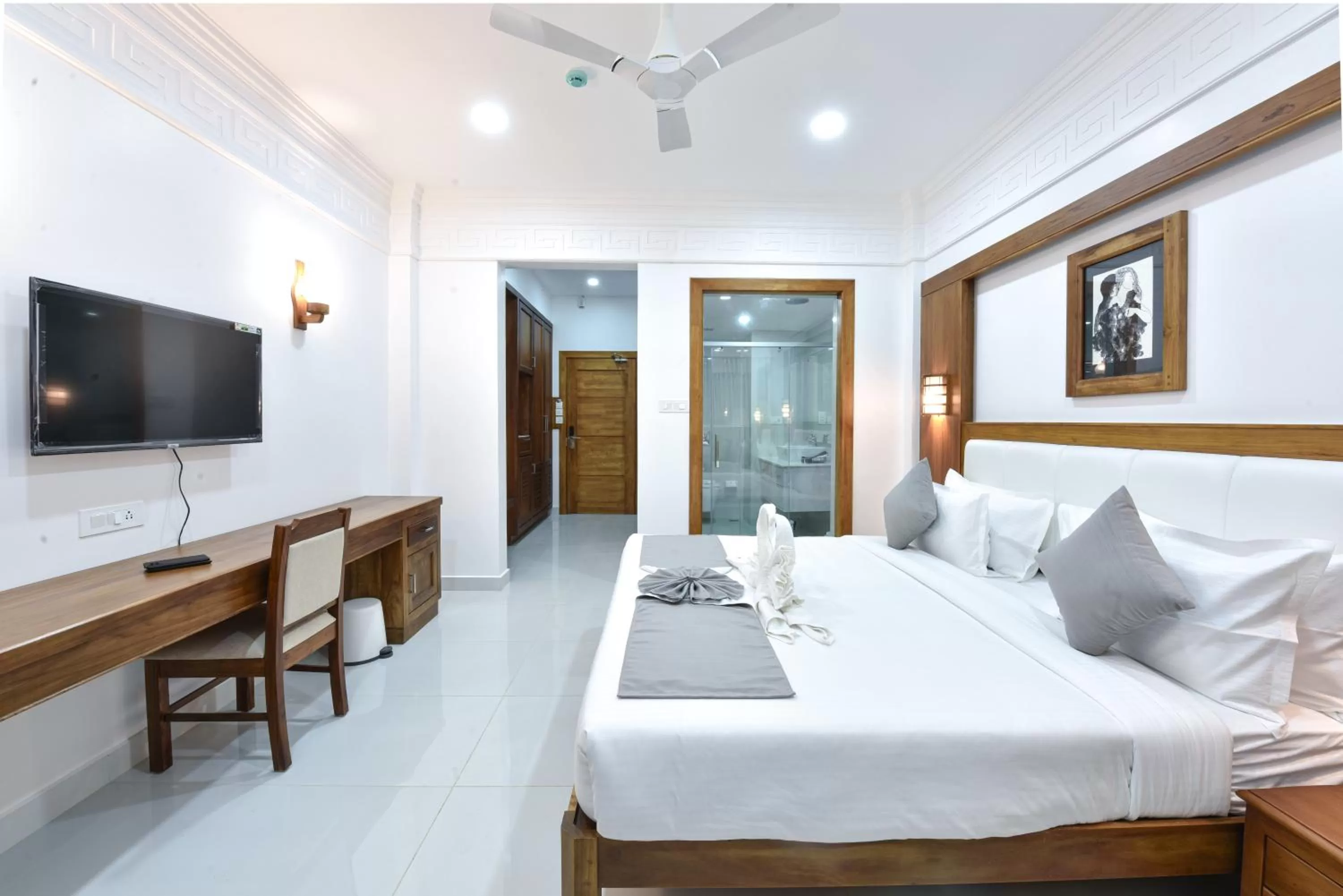 Photo of the whole room in HOTEL WHITE HOUSE, Munnar