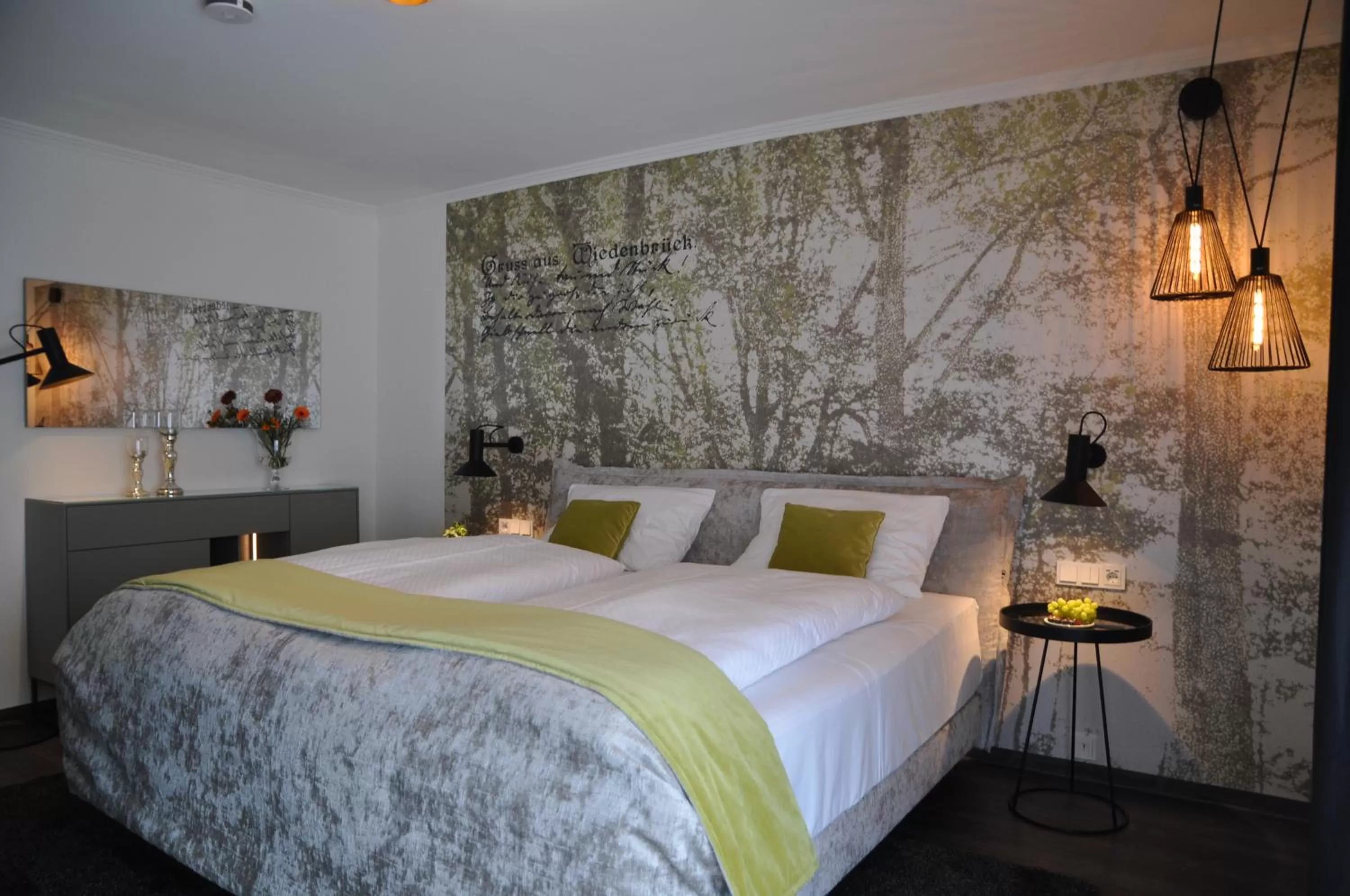 Bedroom, Bed in Ratskeller Wiedenbrück