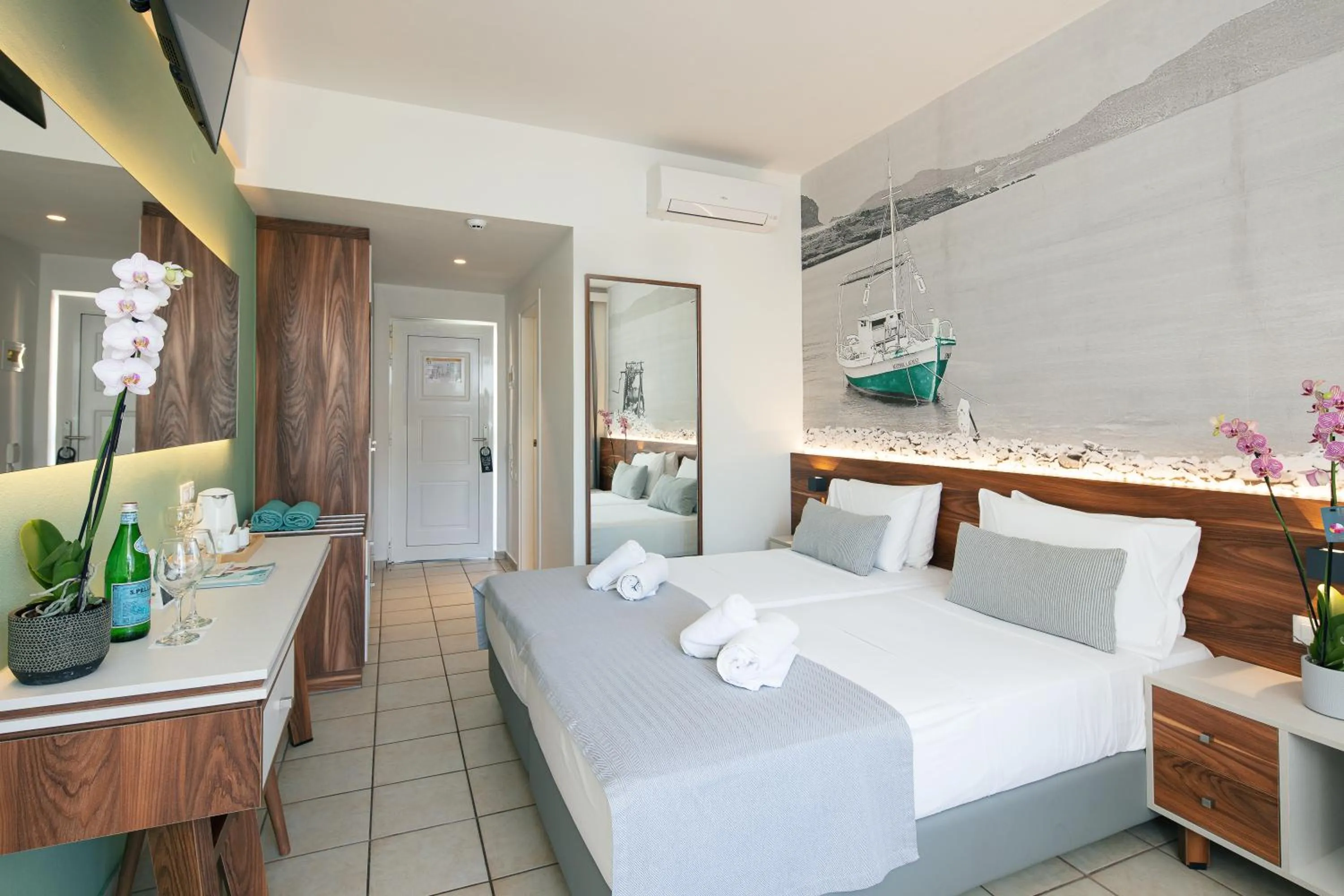 Bedroom, Bed in Atrium Ambiance Hotel