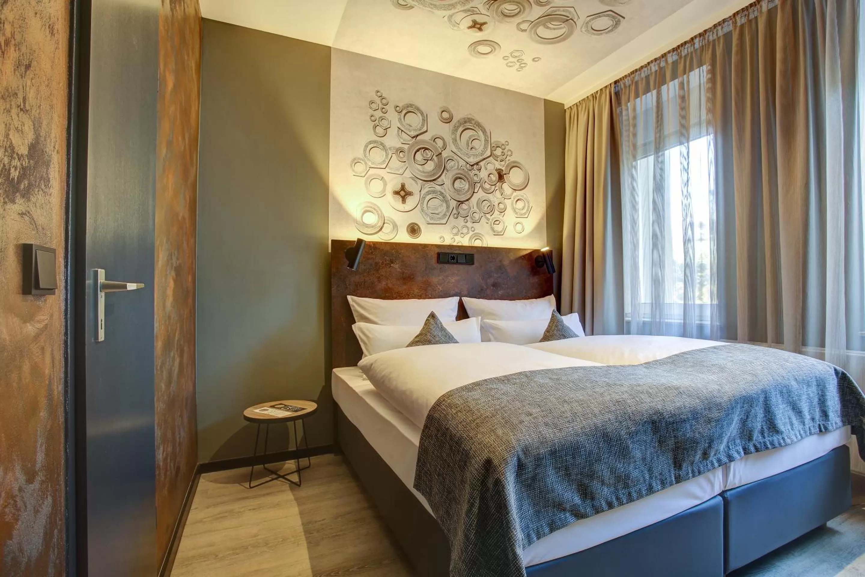 Photo of the whole room in Boutique Essen City