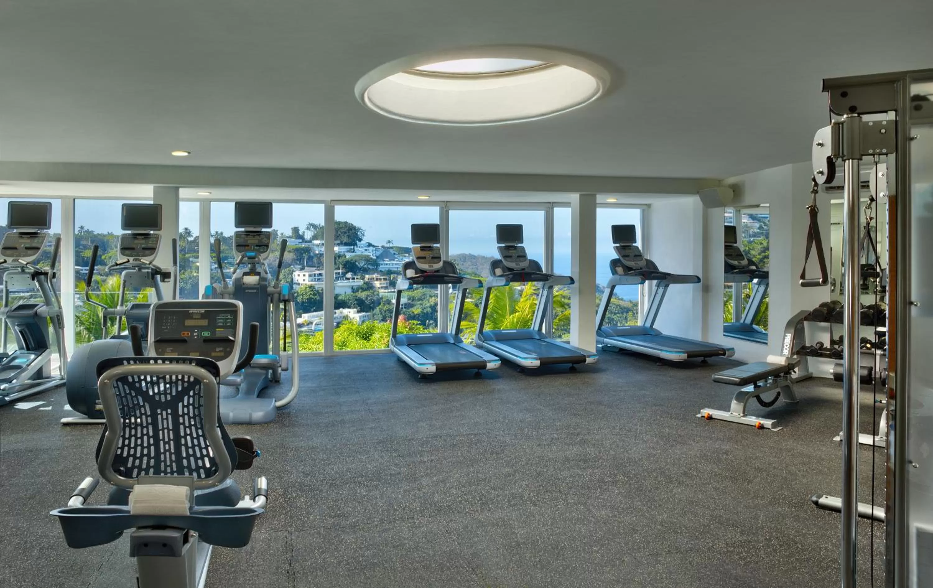 Fitness centre/facilities in Las Brisas Acapulco
