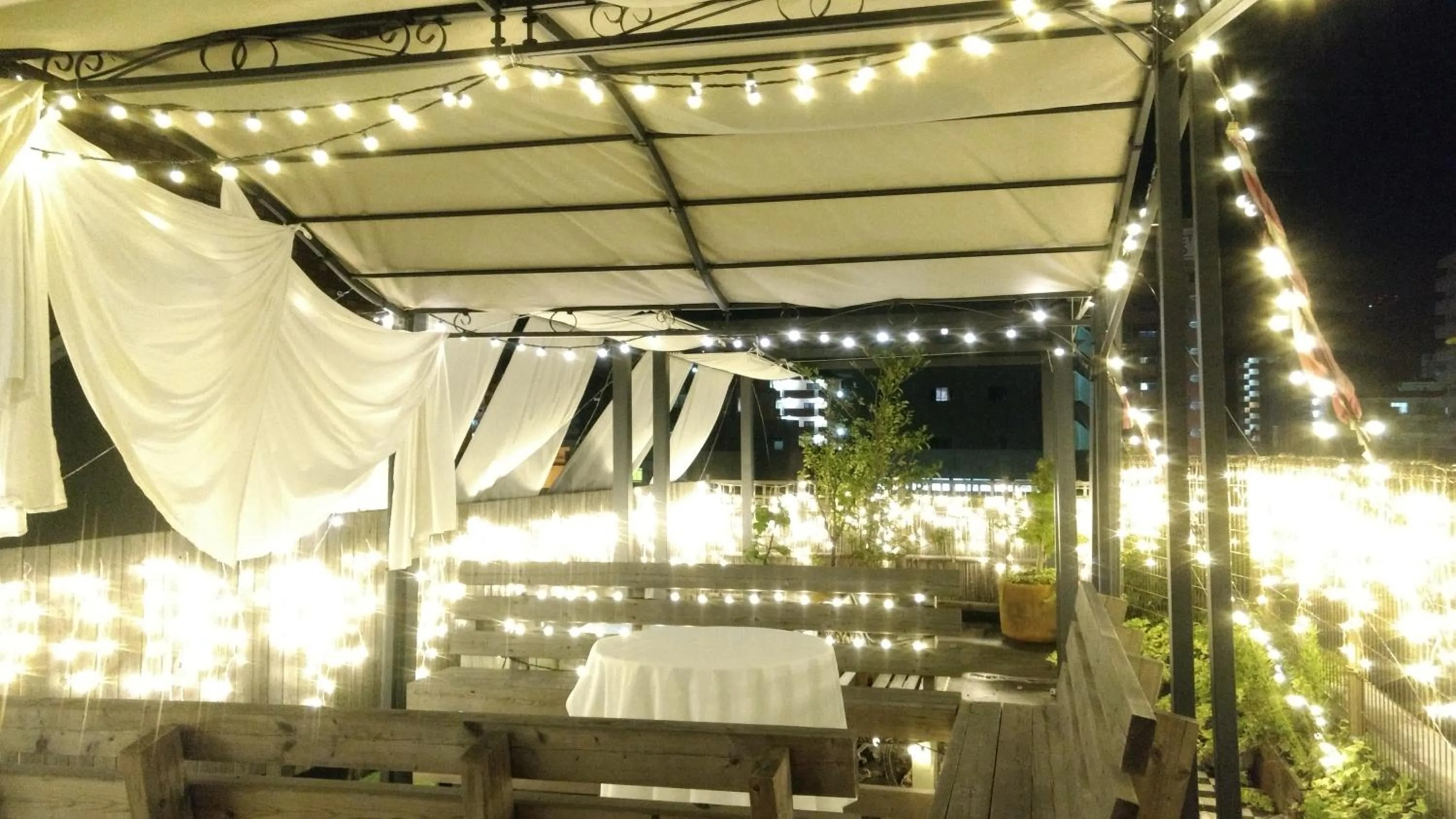 Balcony/Terrace in Dyeing and Hostel Nakashimaya - Female Only