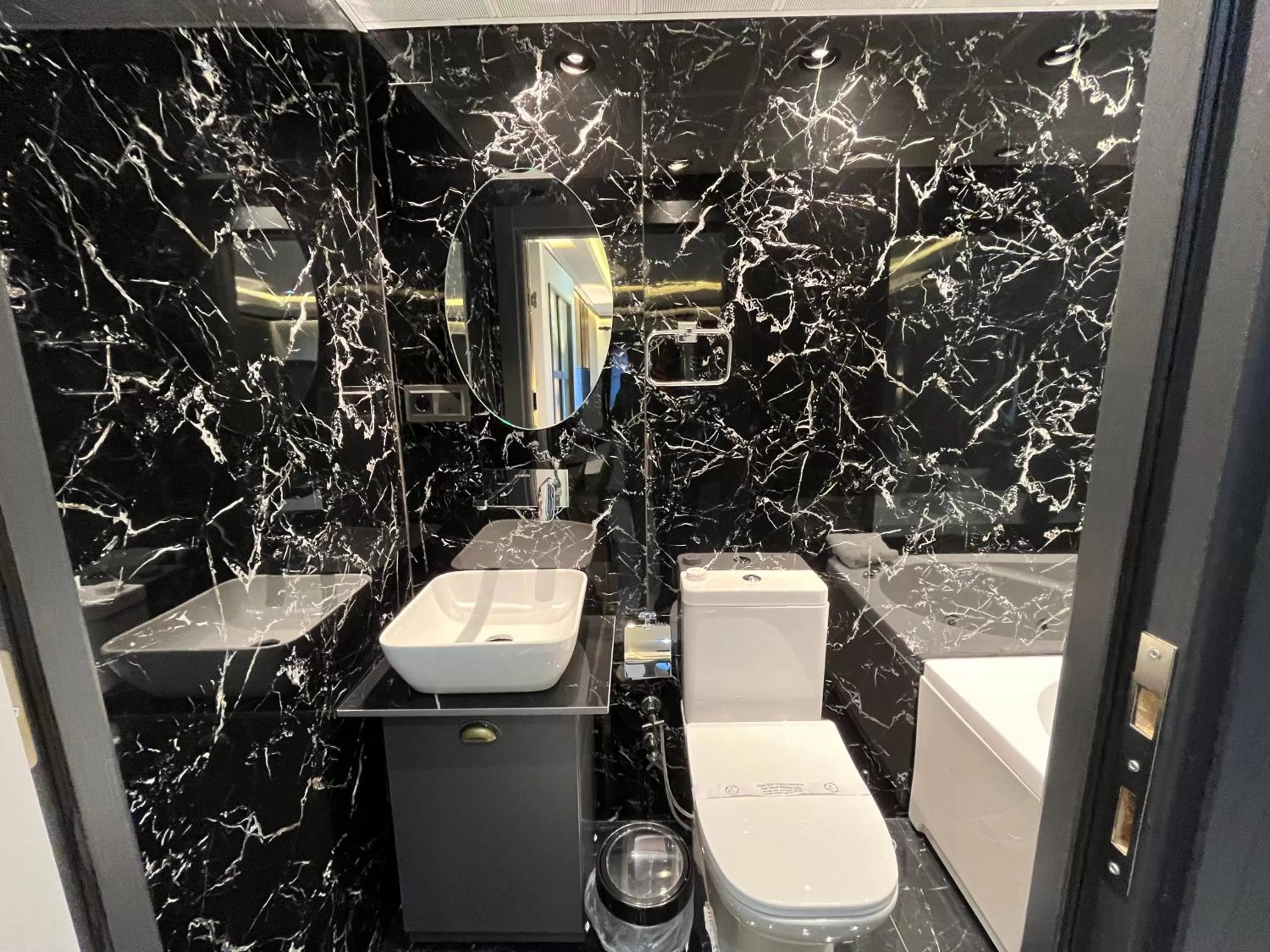 Toilet in Villa Da Otel