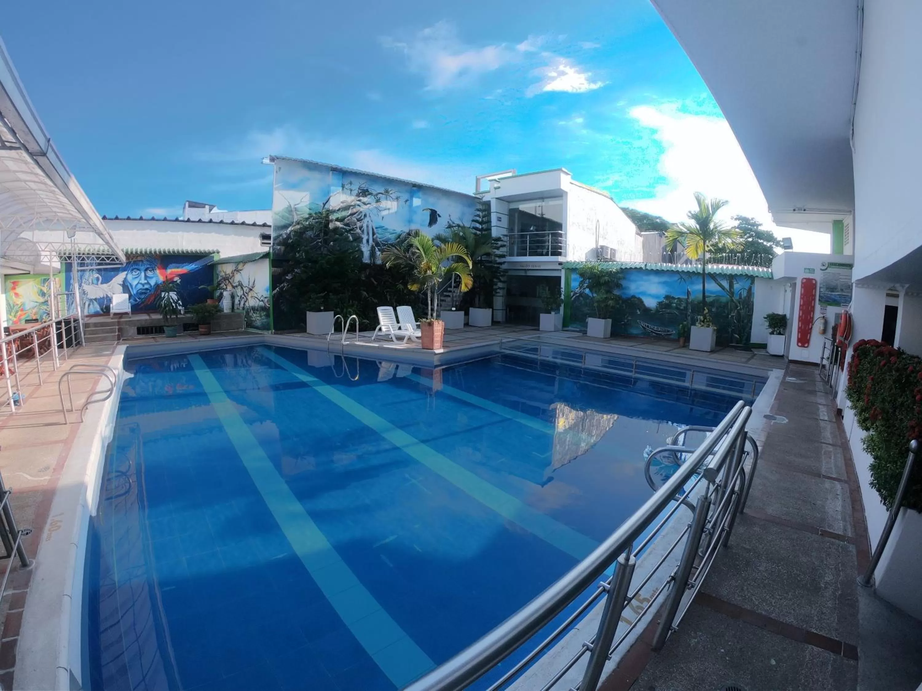 Swimming Pool in Hotel Caquetá Real HSC