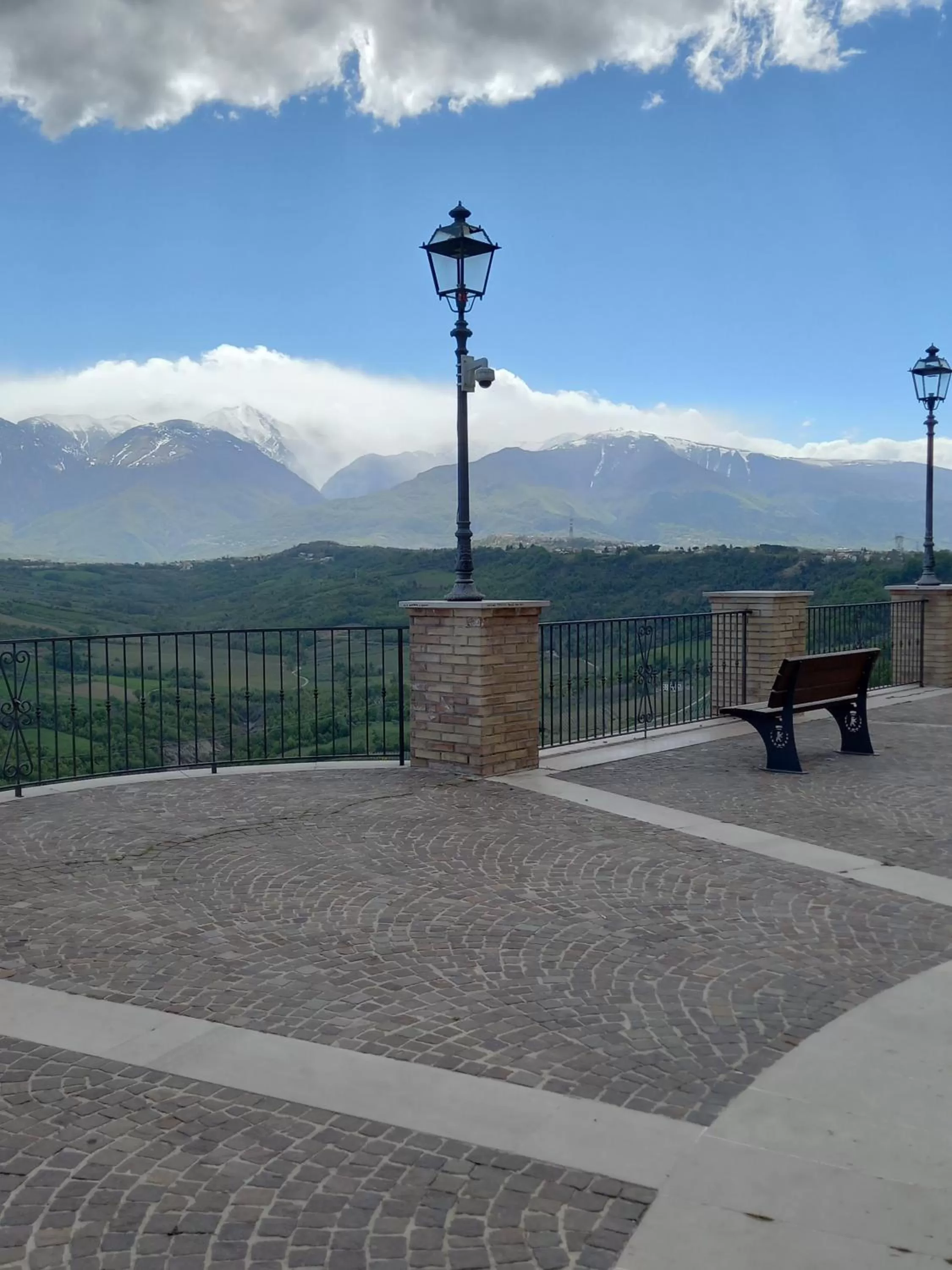 Landmark view in nAnA'