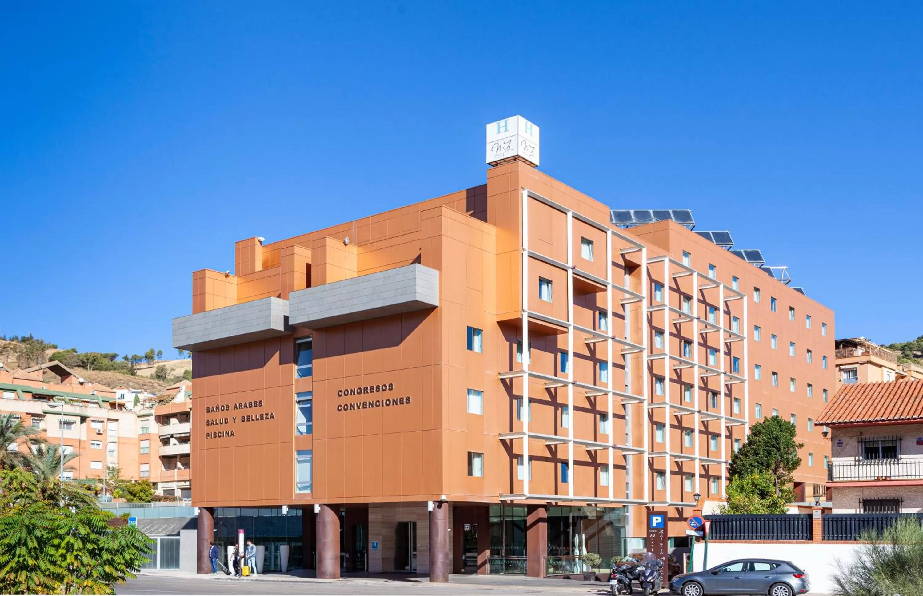 Property building in Hotel Macià Real De La Alhambra