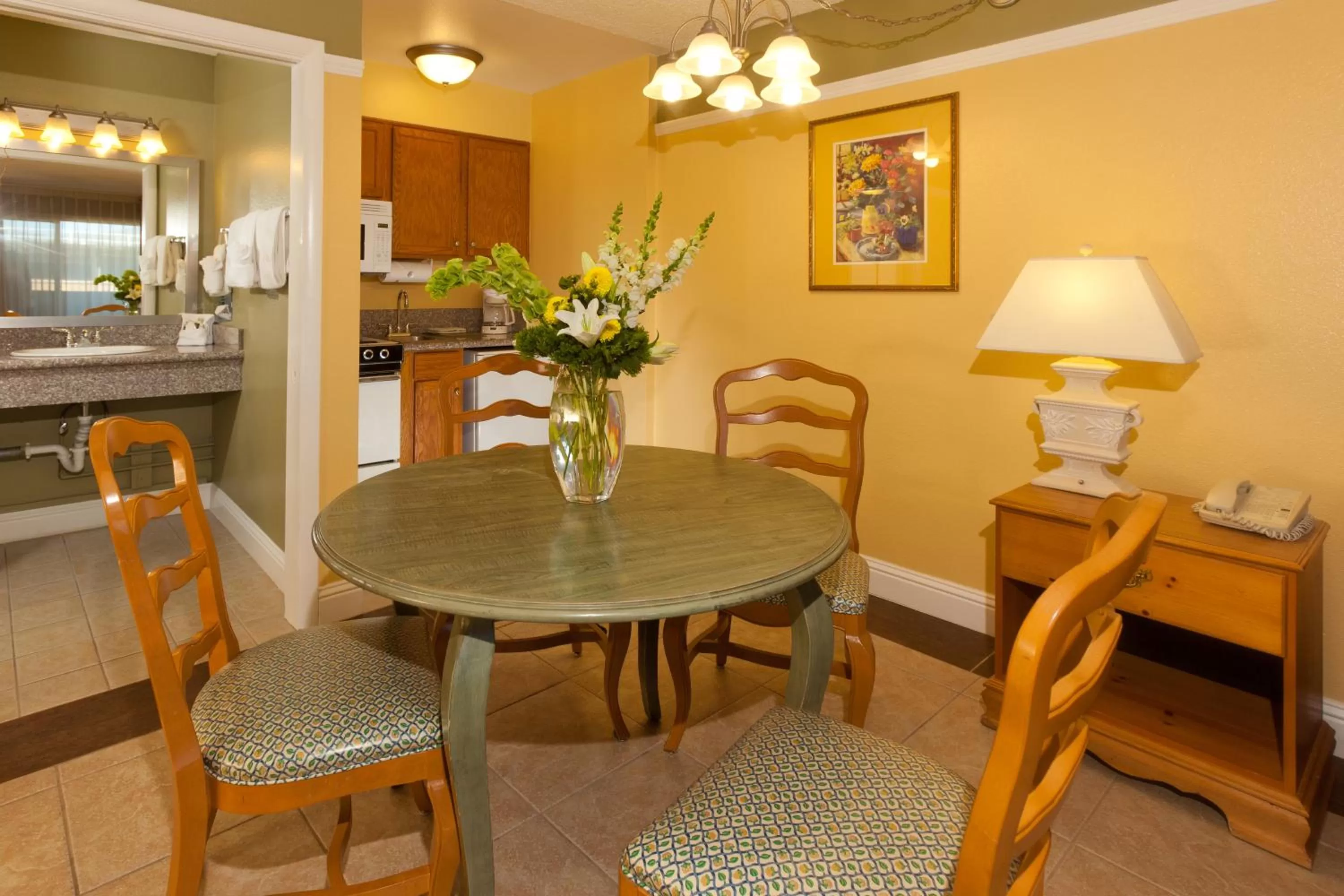 Dining area in Legacy Vacation Resorts - Reno