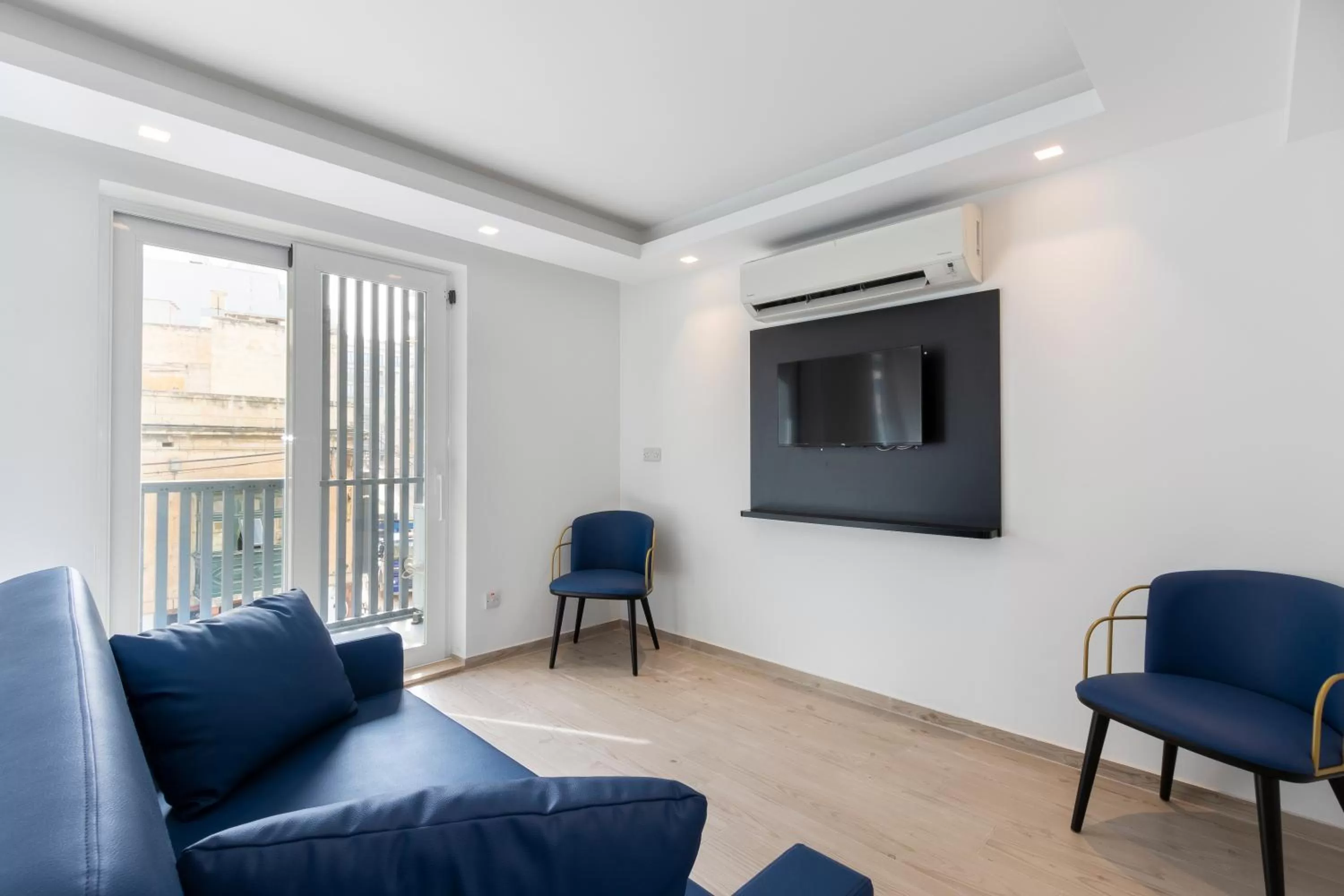 Seating area in The G Hotel by JL