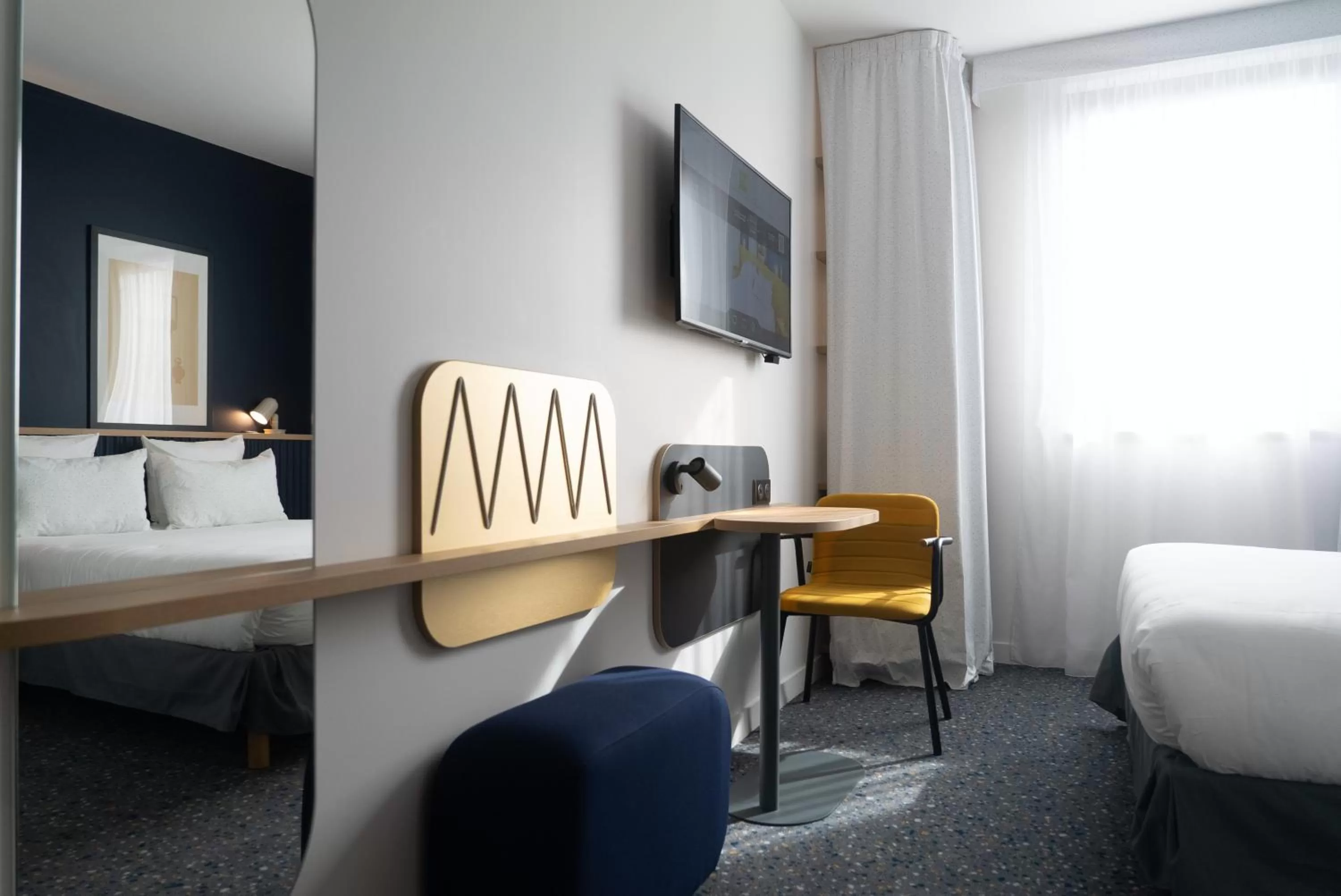 Bedroom, Bed in ibis Styles Paris Romainville
