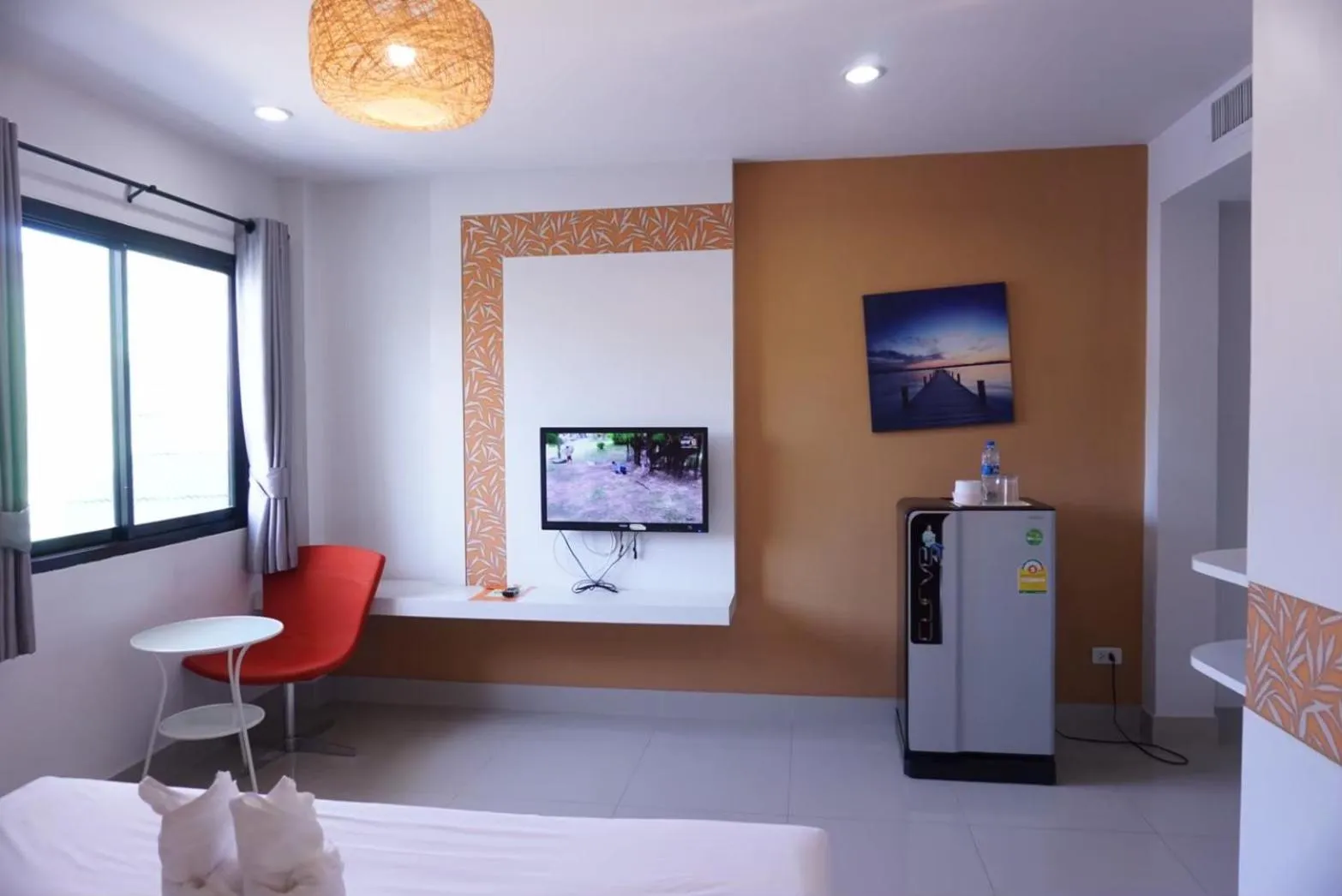 Communal lounge/ TV room in บันดารี่ ริชชี่ (Bhundaree Richy)