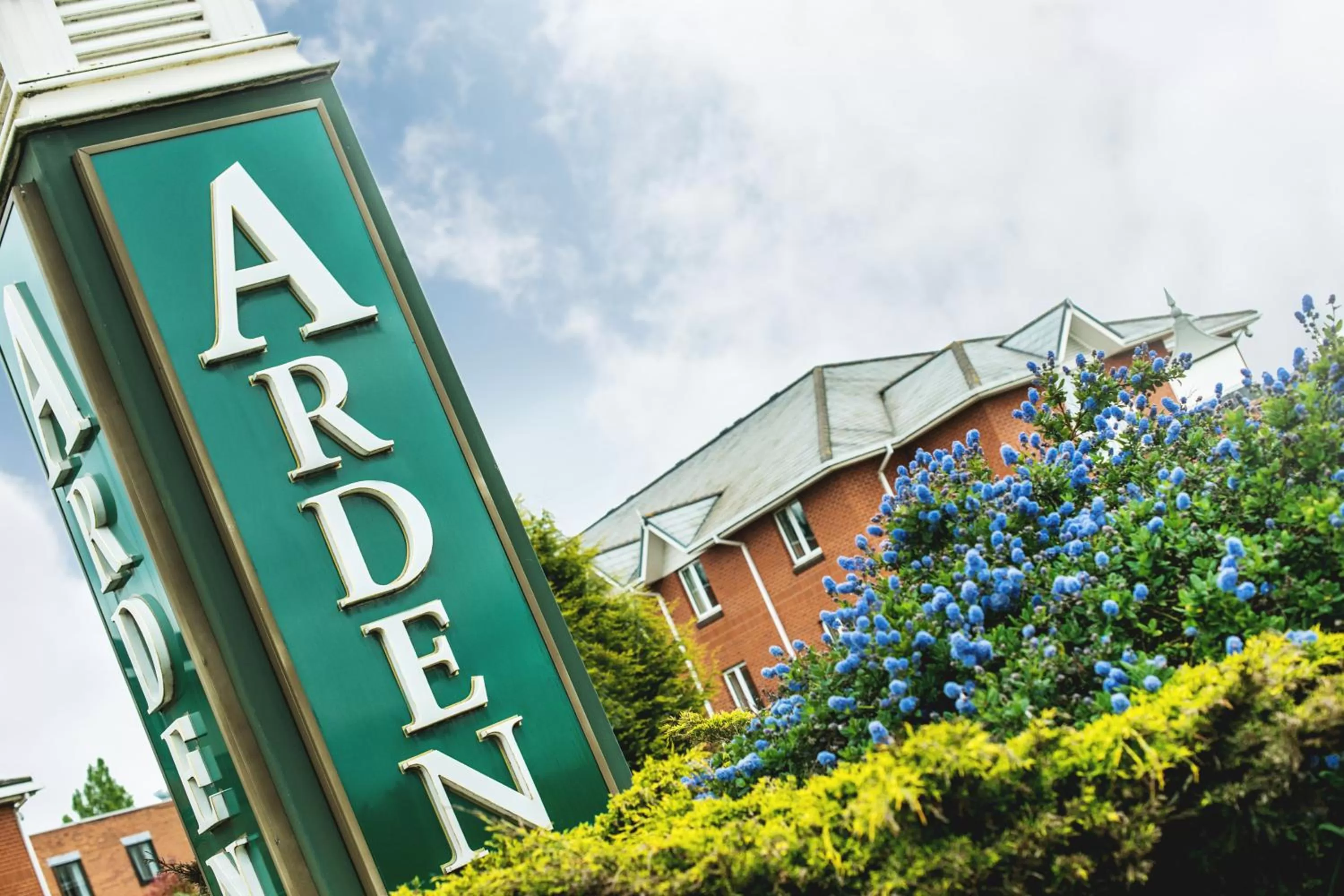 Facade/entrance in Arden Hotel And Leisure Club