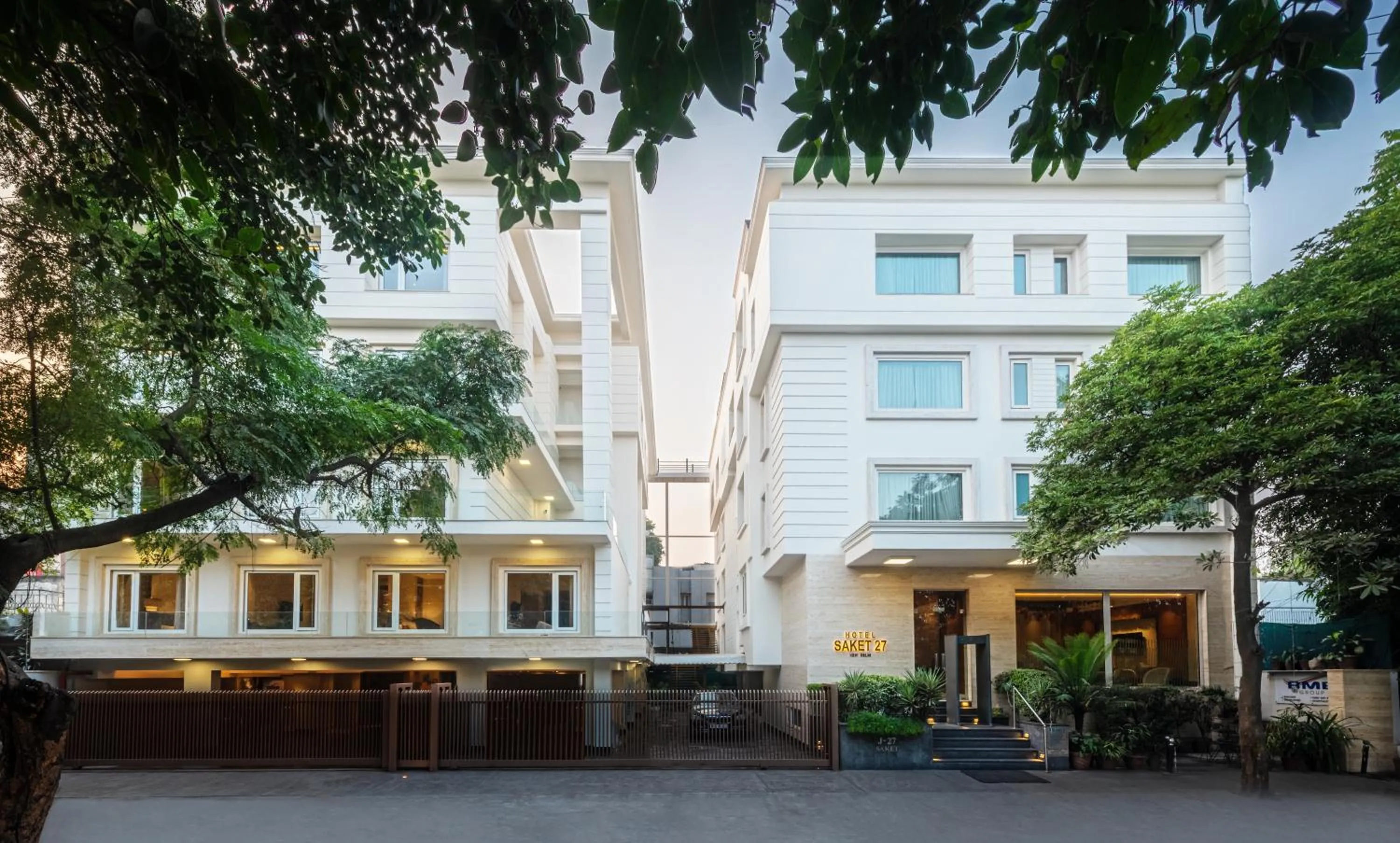 Property building in Hotel Saket 27