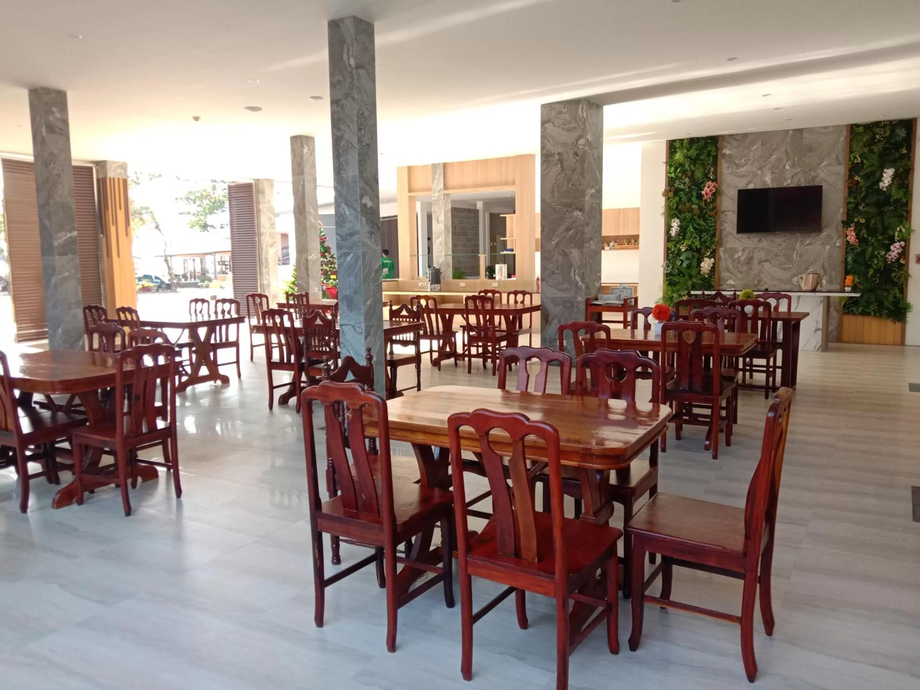 Restaurant/places to eat in Kaibae Hut Resort