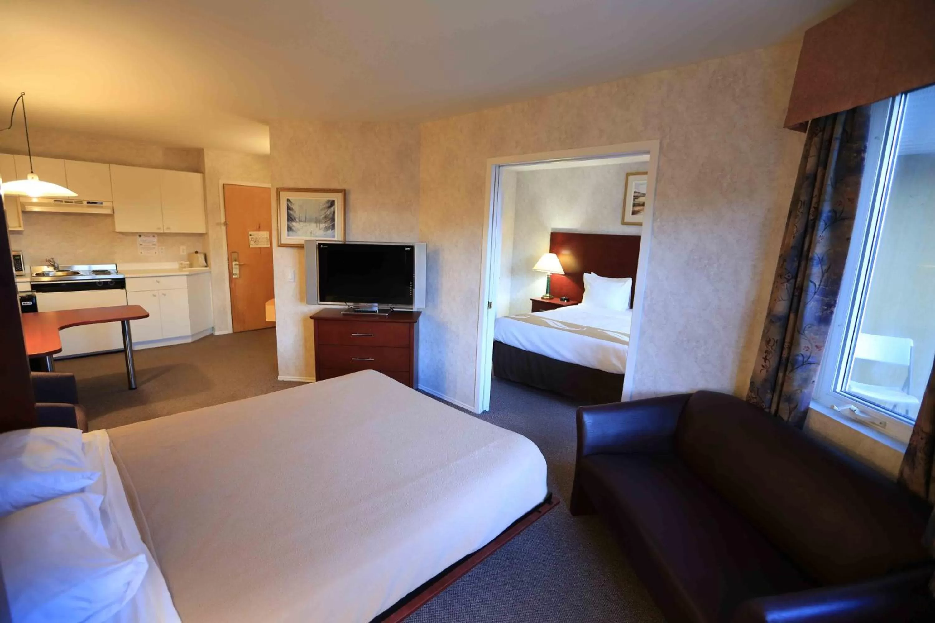 Bed in Quality Suites