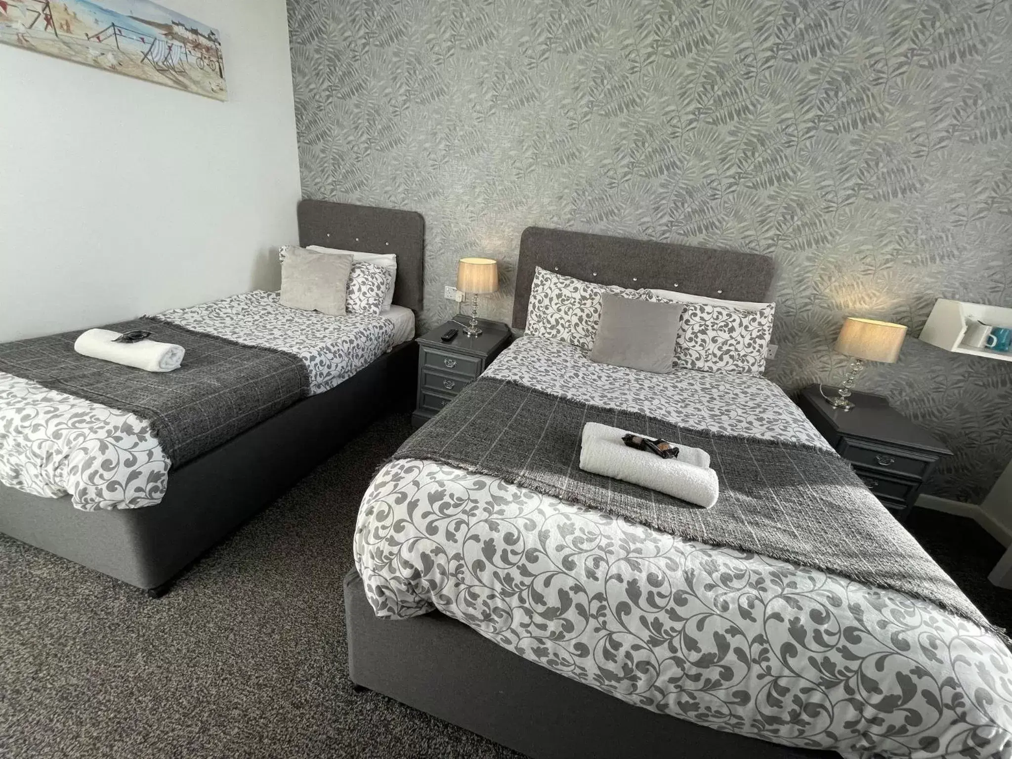 Family of 3 in The Jubilee Hotel East - with NEWLY REFURBISHED SPA FACILITIES - GAMESPIT - AND SMOKEHOUSE Family of 3 in The Jubilee Hotel East - with NEWLY REFURBISHED SPA FACILITIES - GAMESPIT - AND SMOKEHOUSE