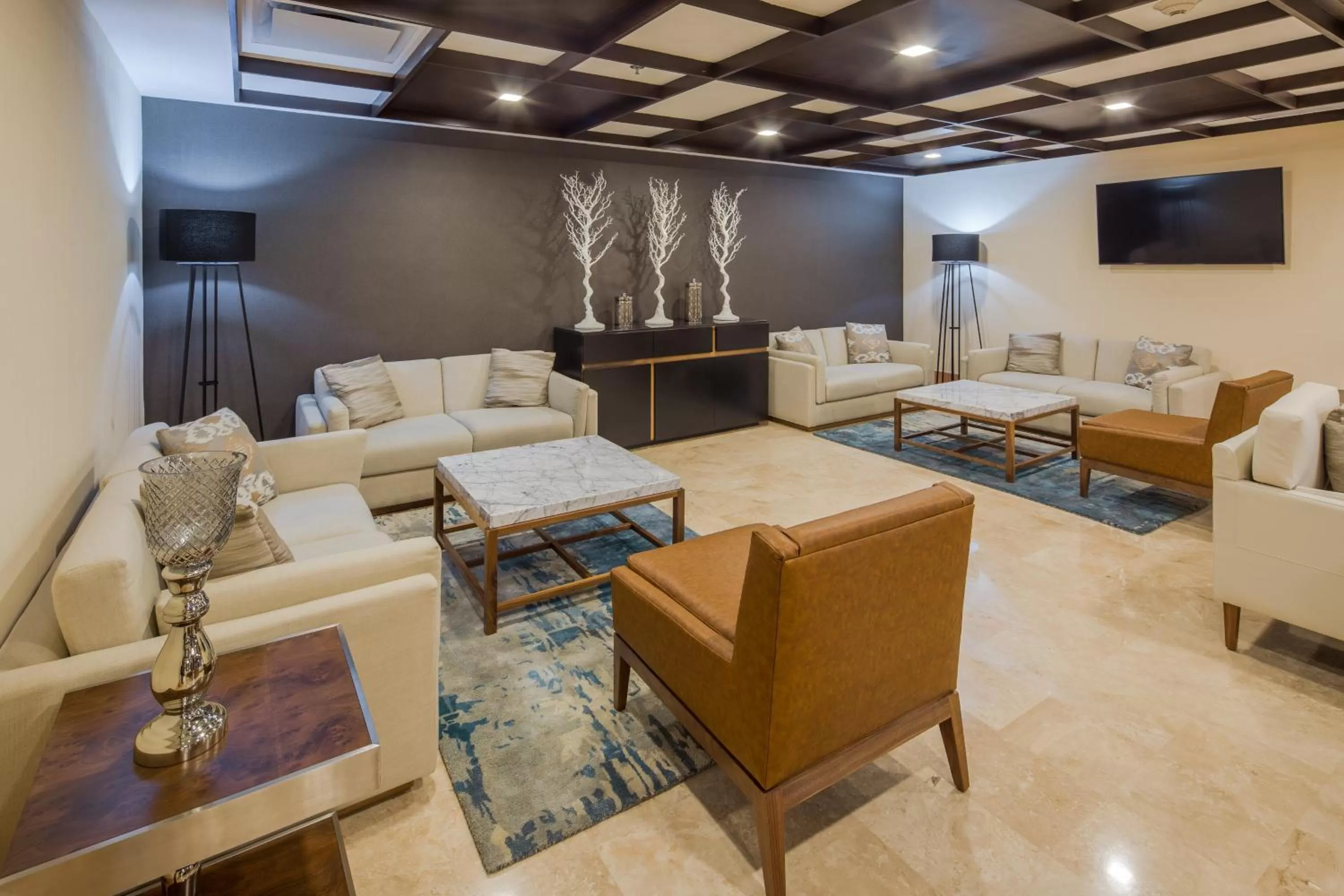 Property building in Holiday Inn Monterrey Valle by IHG