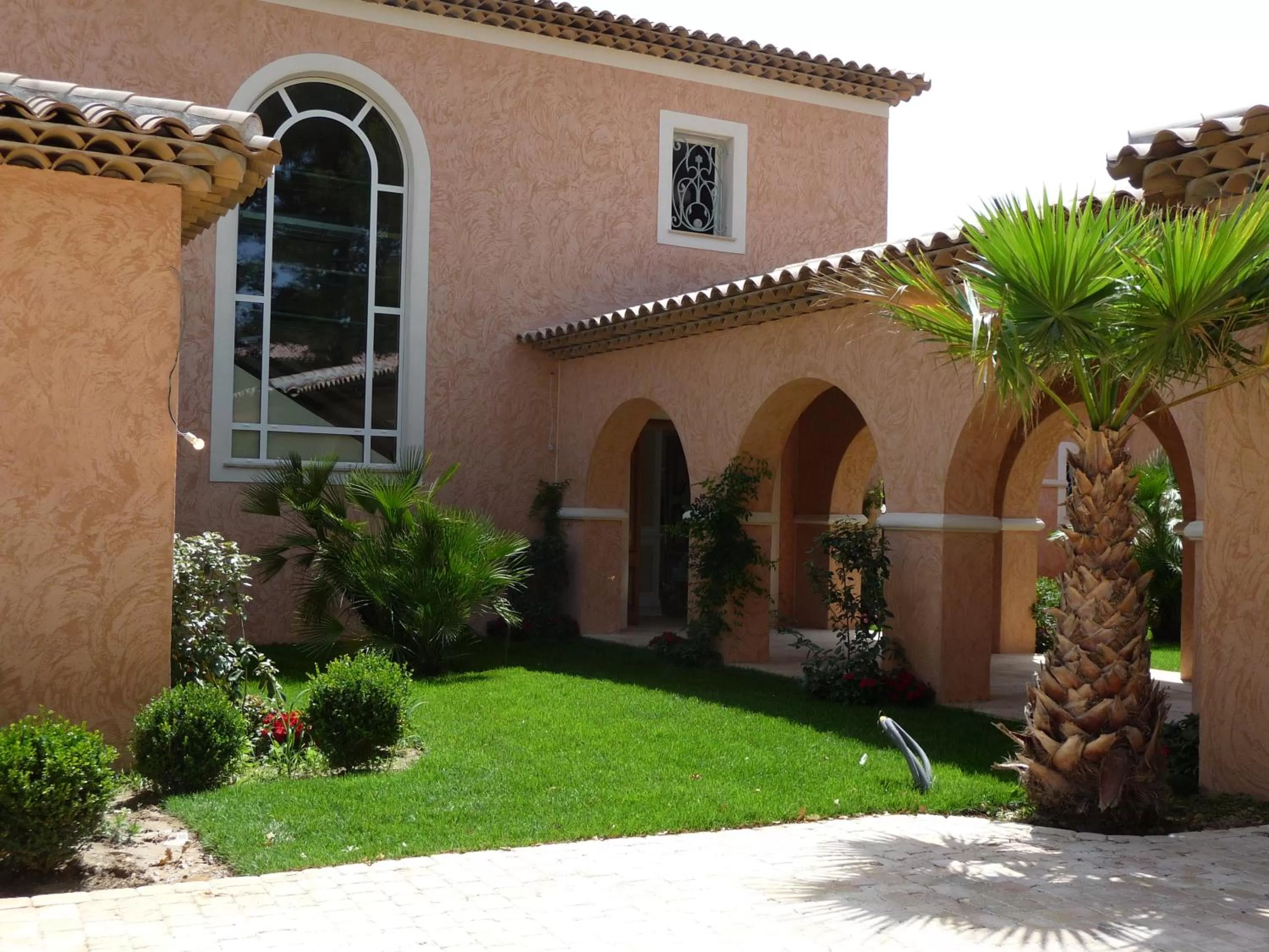 Property building in "AU HAVRE DE PAIX" 5 étoiles Prestige jacuzzi, hammam, sauna, PISCINE chauffée Mougins Cannes Grasse