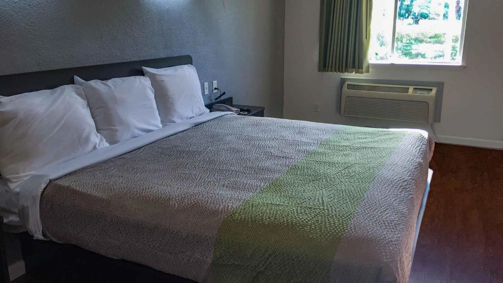 Bed in Studio 6-Longview, TX