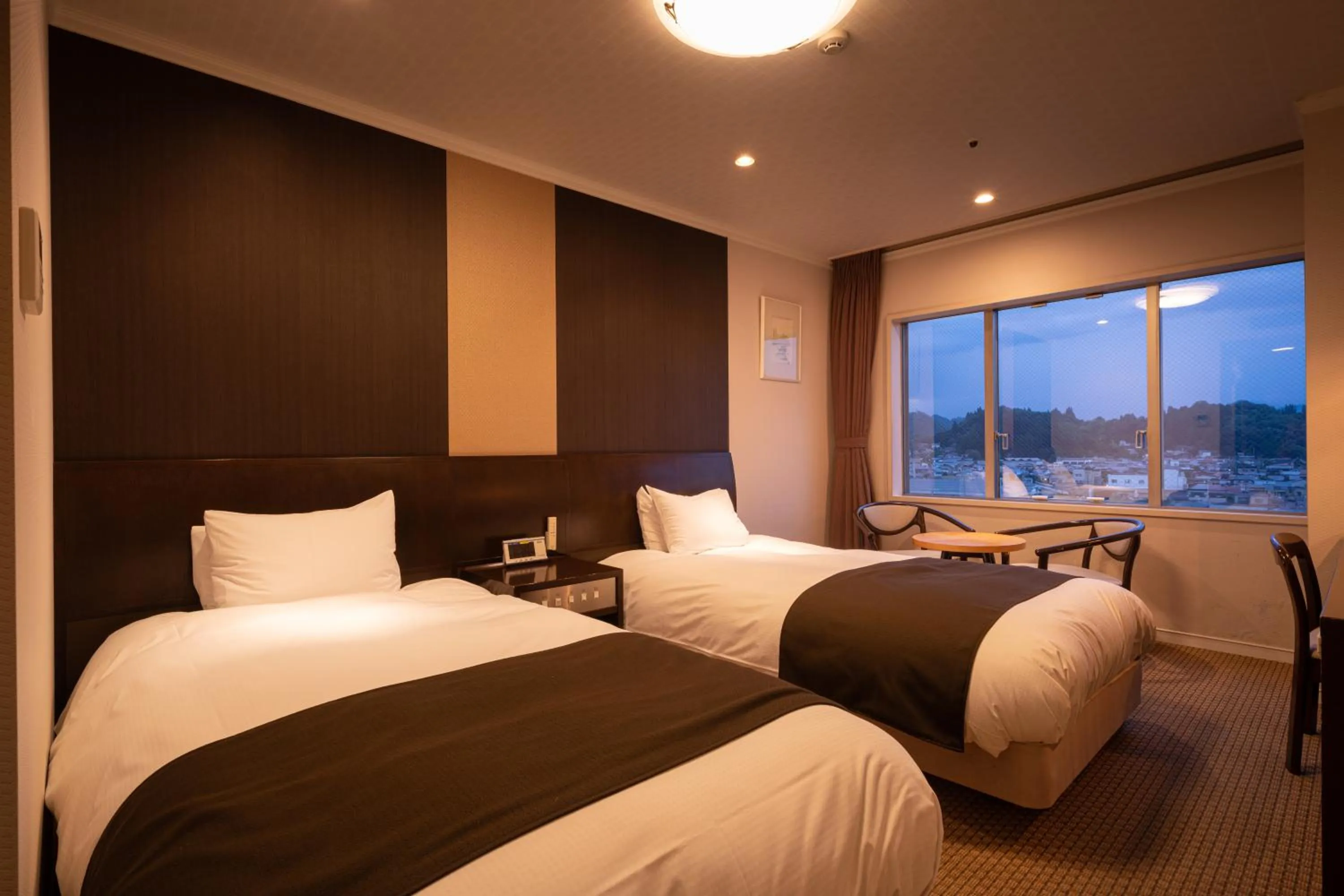 Standard Twin Room in Hida Hotel Plaza
