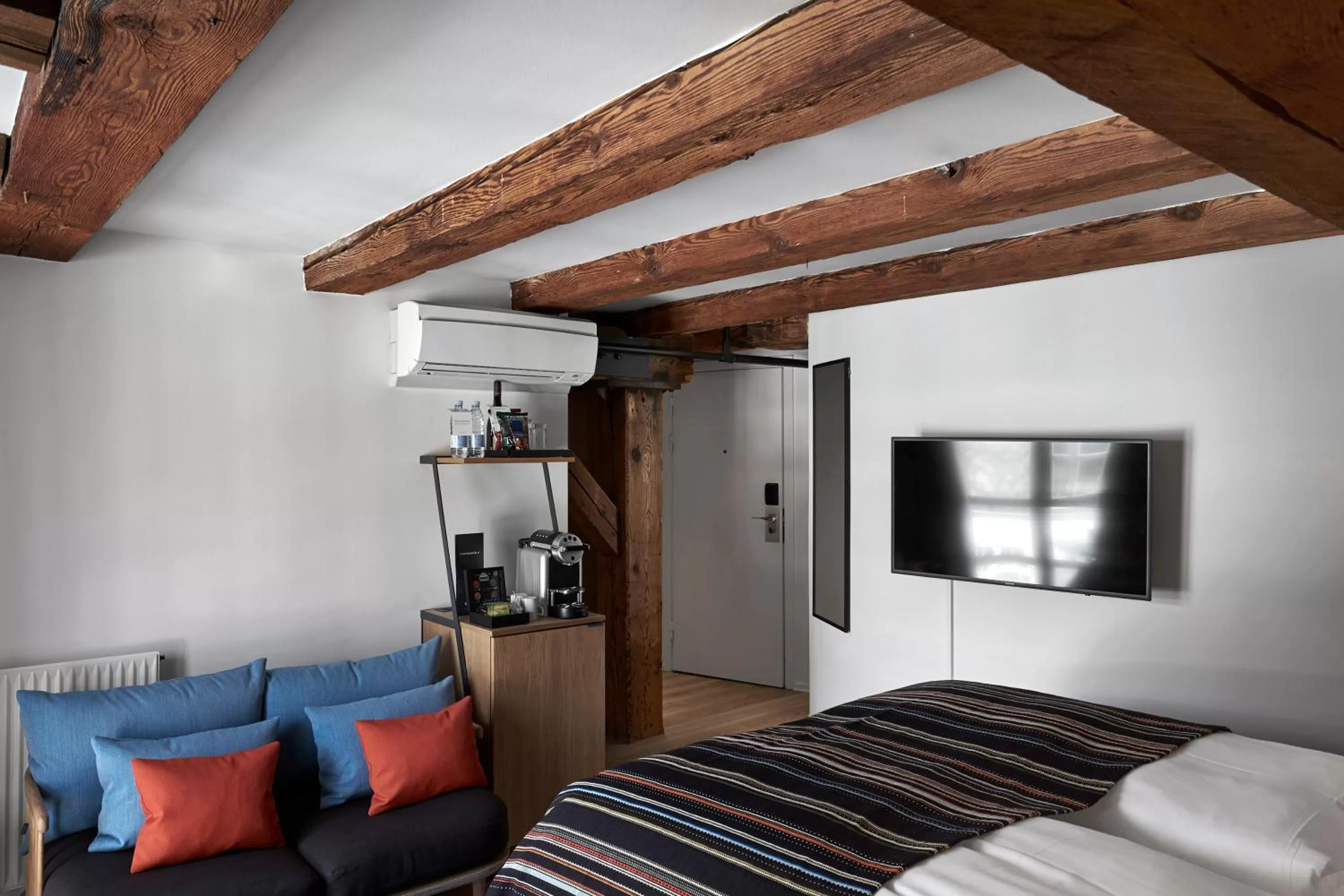 Coffee/tea facilities, Bed in 71 Nyhavn Hotel