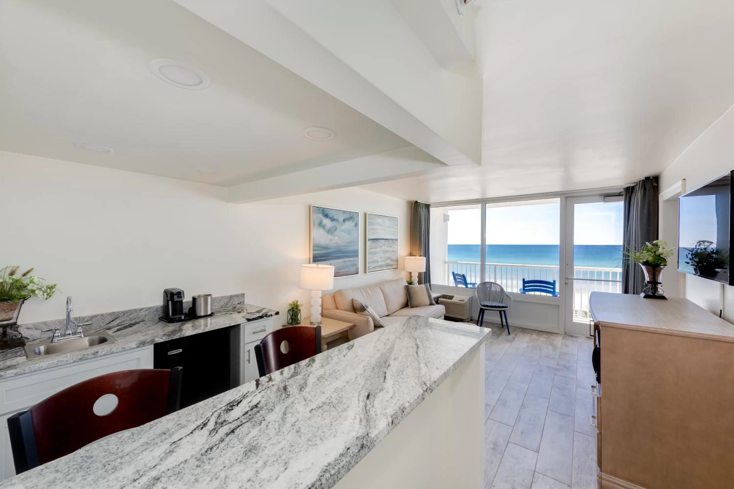 Seating area in The Island Resort at Fort Walton Beach