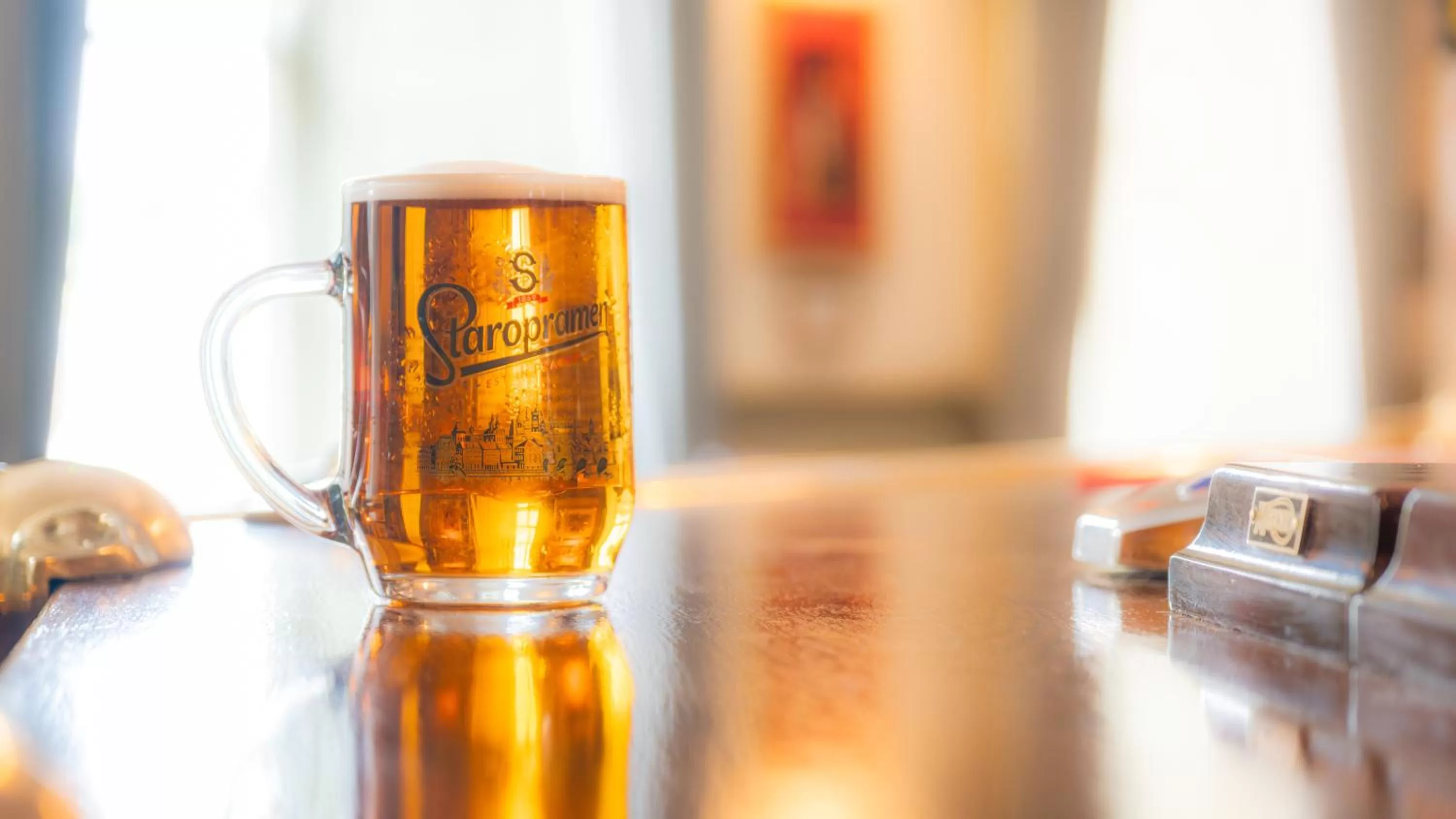 Drinks in The George Hotel