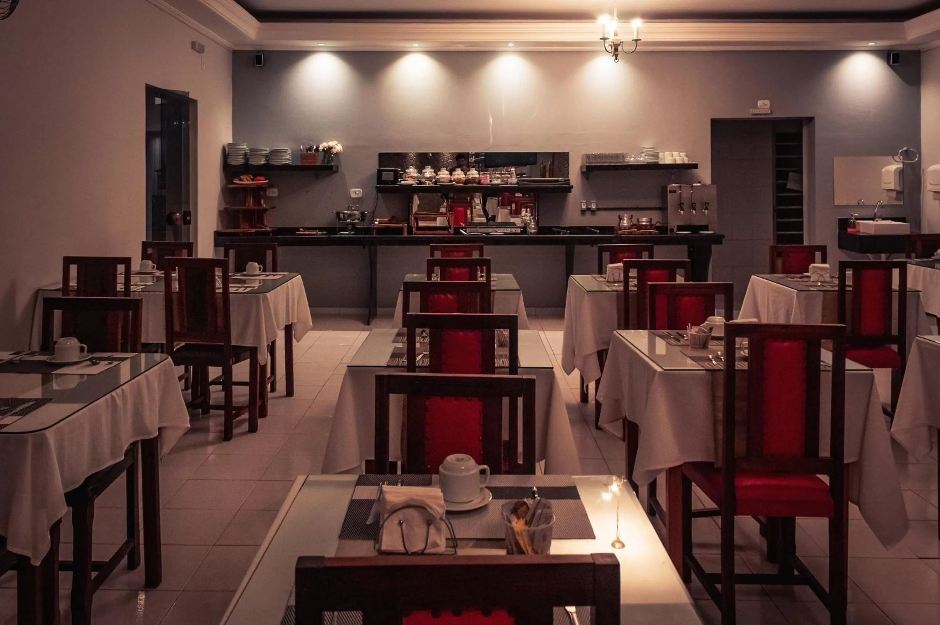 Breakfast, Restaurant/Places to Eat in Hotel Garfo de Ouro