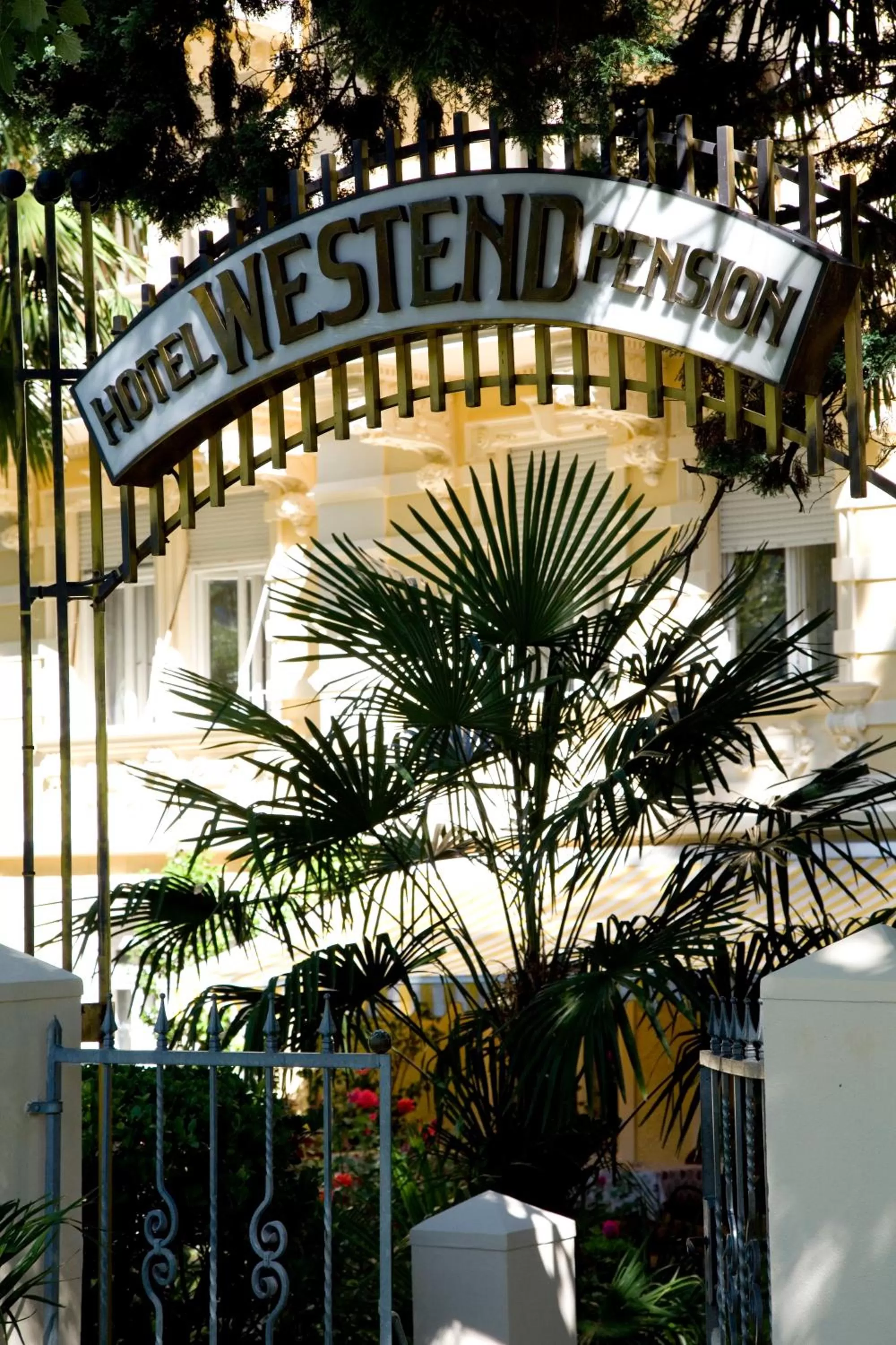 Property building in Hotel Villa Westend