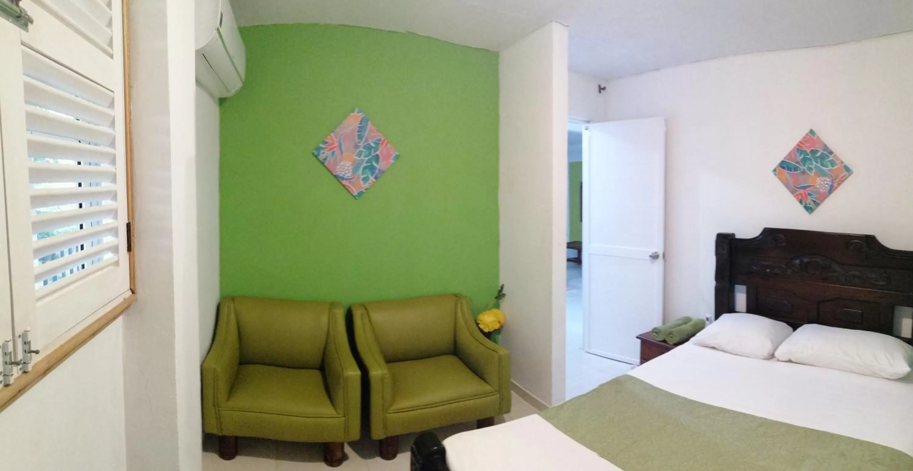 Bedroom, Bed in Casa Royal Palm Inn