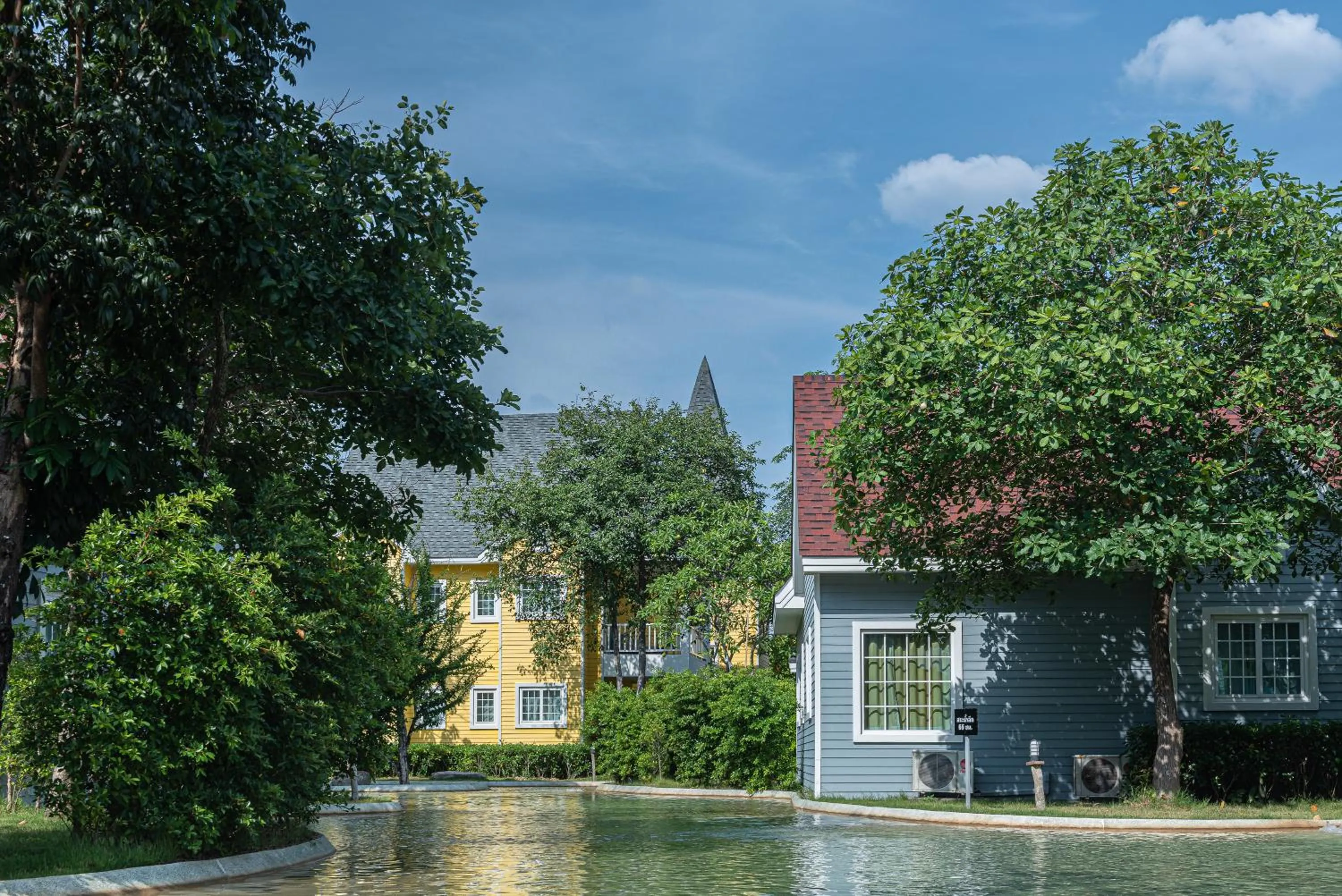 Property building in Peggy's Cove Resort